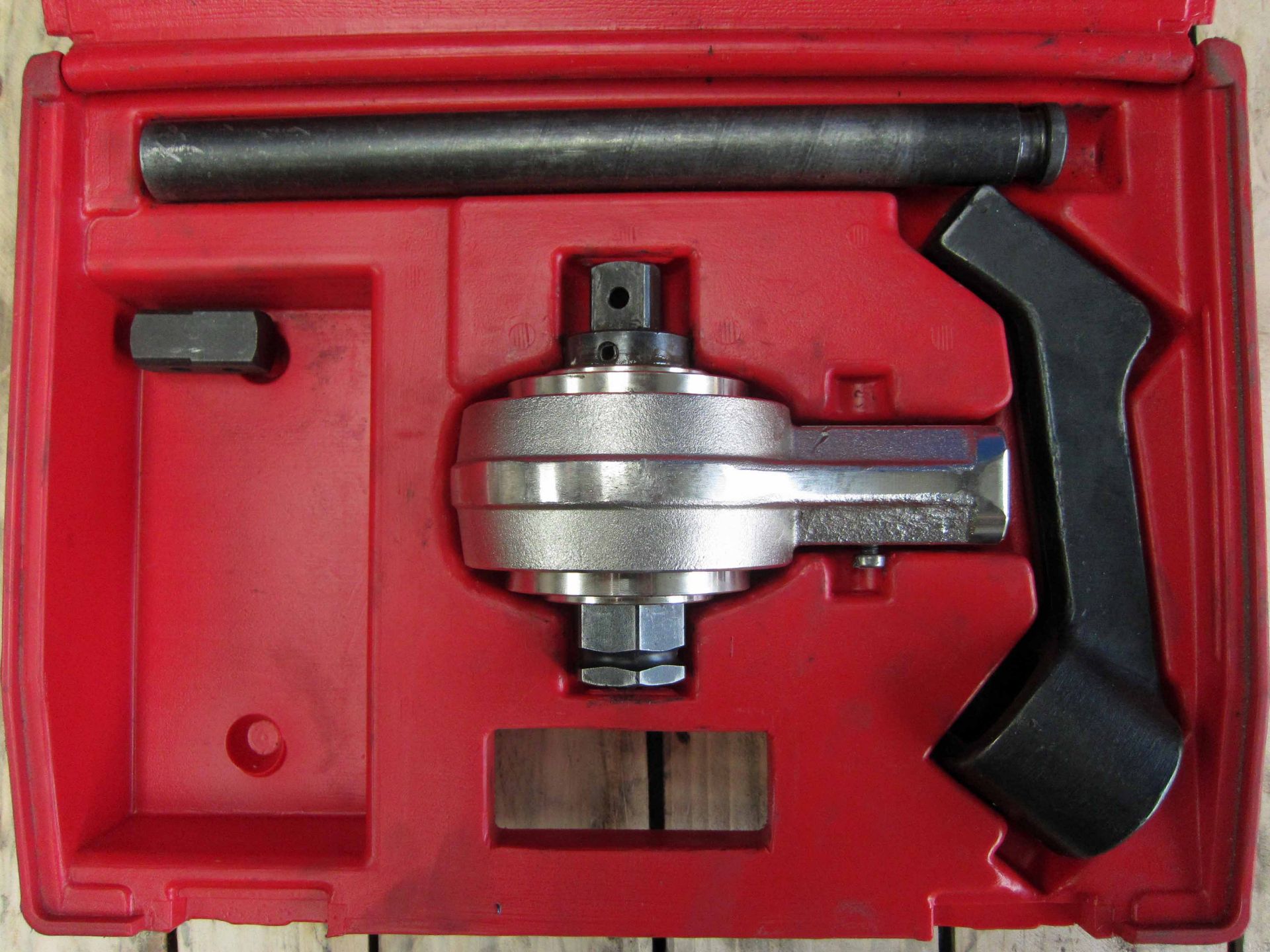 A NORBAR Model Highway Man 1300NM Torque Multiplier, 5:1 Multiplication, 3/4 Inch x 1/2 Inch - - Image 3 of 4