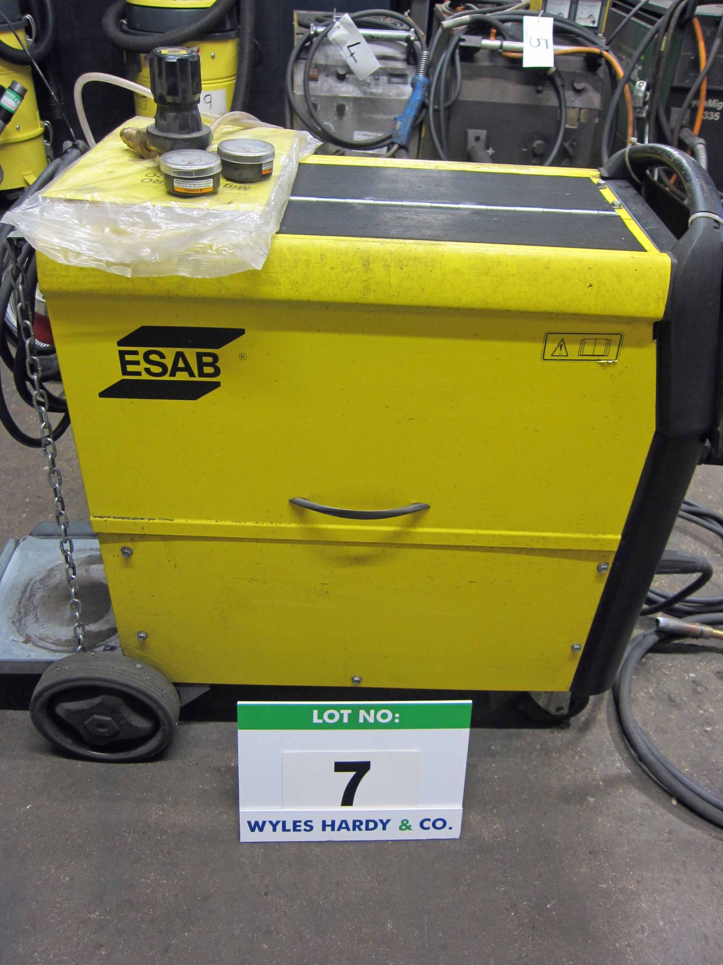 An ESAB Model C340 Pro Mig Weld Serial No. 627-405-1654 complete with Gun, Earth Lead and Argon - Image 2 of 6