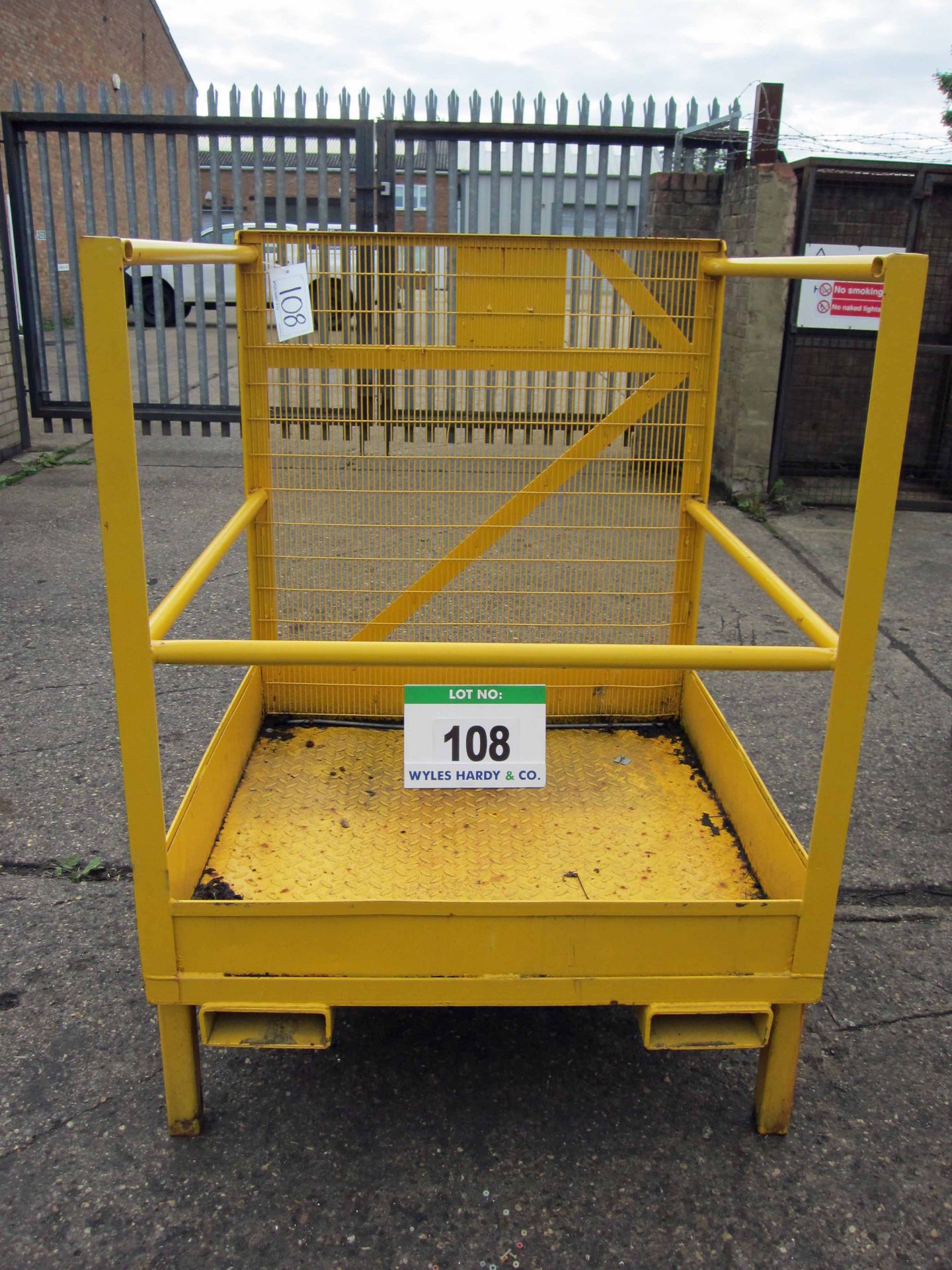 A 2-Man Low Height Work Platform with Fork Pockets, 1020mm x 1020mm