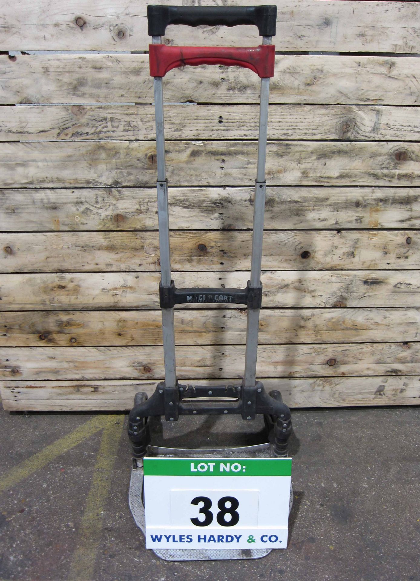 A MAGNA CART Folding Aluminium Sack Trolley