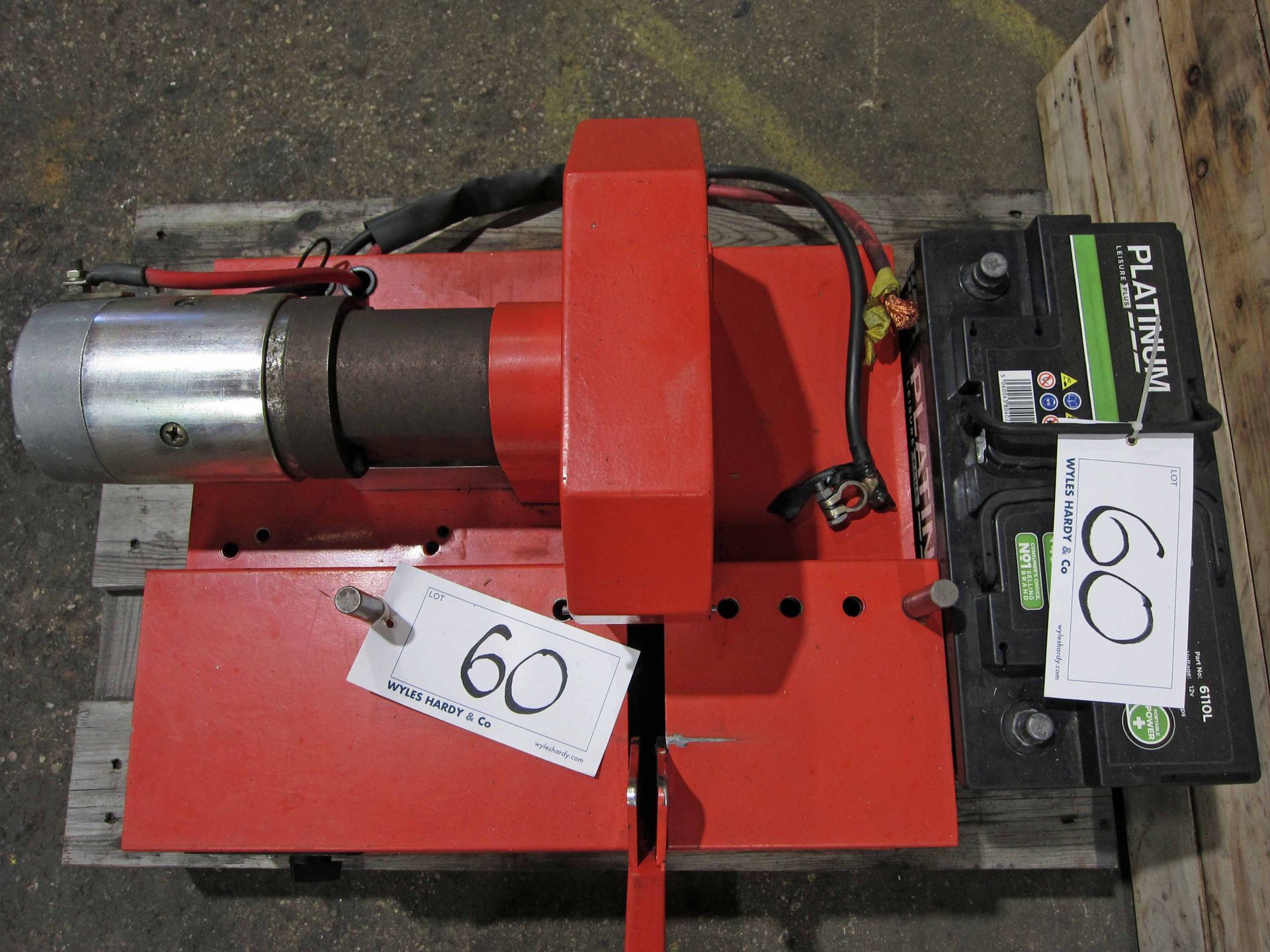 An EIL Model HC5110 12V Hydraulic Pipe Cut Off Machine, Serial No. 916, complete with Battery - Image 3 of 3