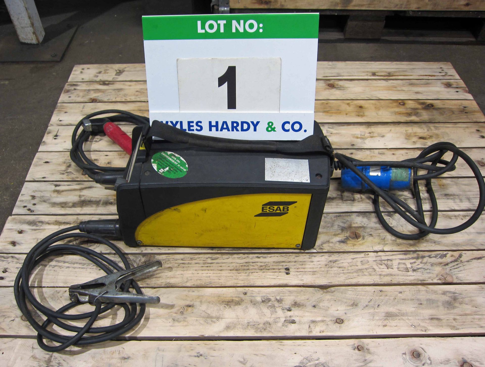 An ESAB Caddy Model A31 240V Portable Arc Welder complete with Torch and Earth Lead (Calibrated to - Image 3 of 5