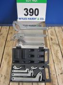Four FACOM Pin Wrenches, 125A.80, 125A.120, 125A.180 and Sliding Head and Cased Set of YAMOTO Pin