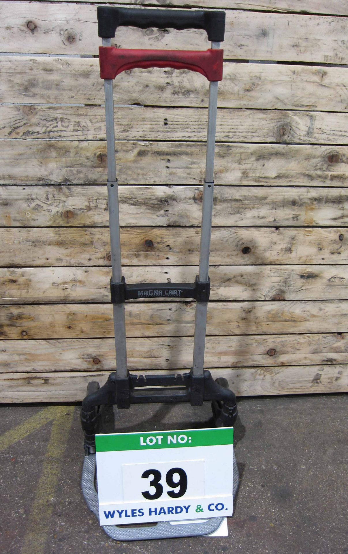 A MAGNA CART Folding Aluminium Sack Trolley