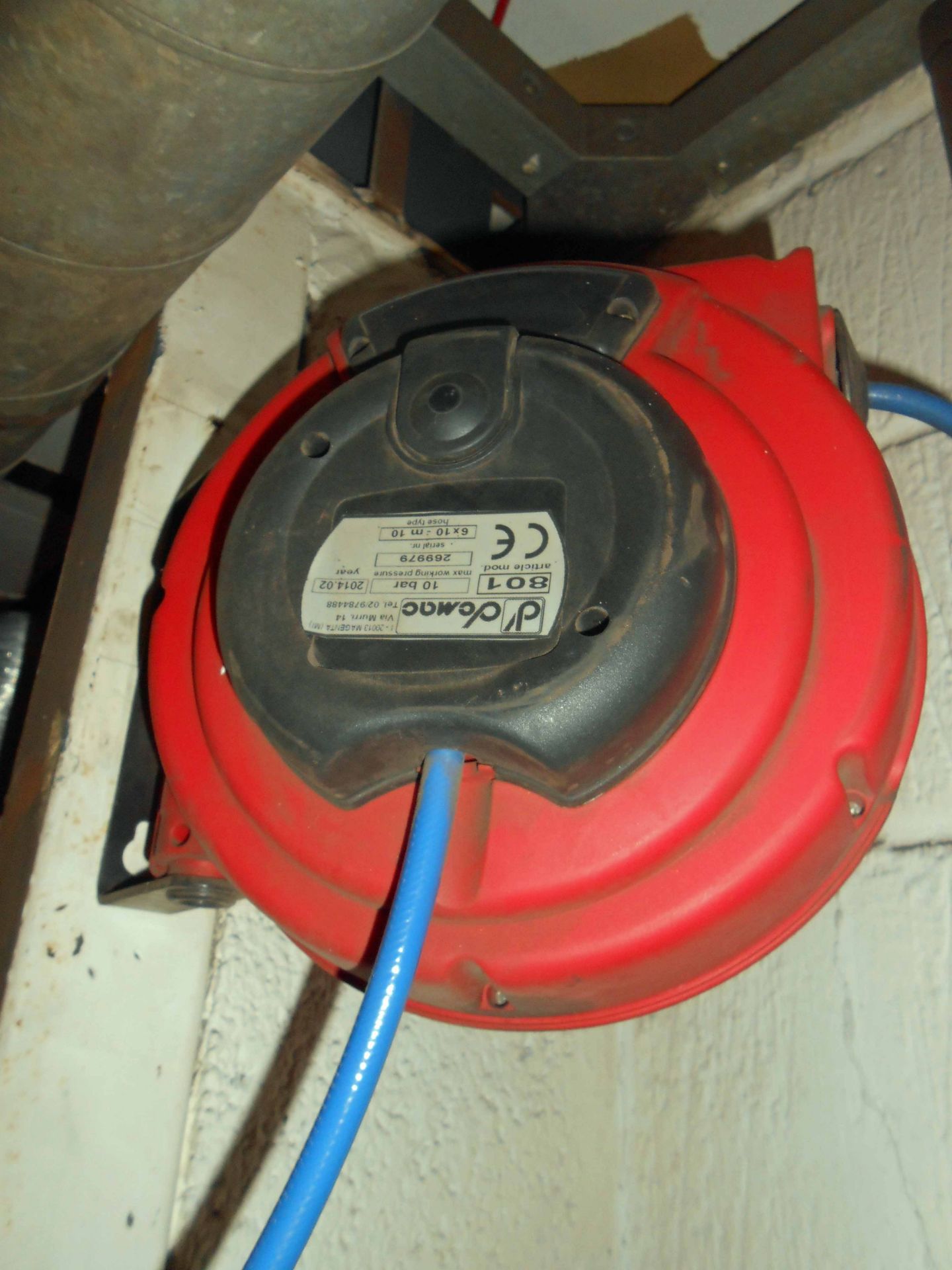 A DEMAC Retractable Air Line Hose Reel and Bracket (Method Statement Required before Removal - - Image 2 of 2