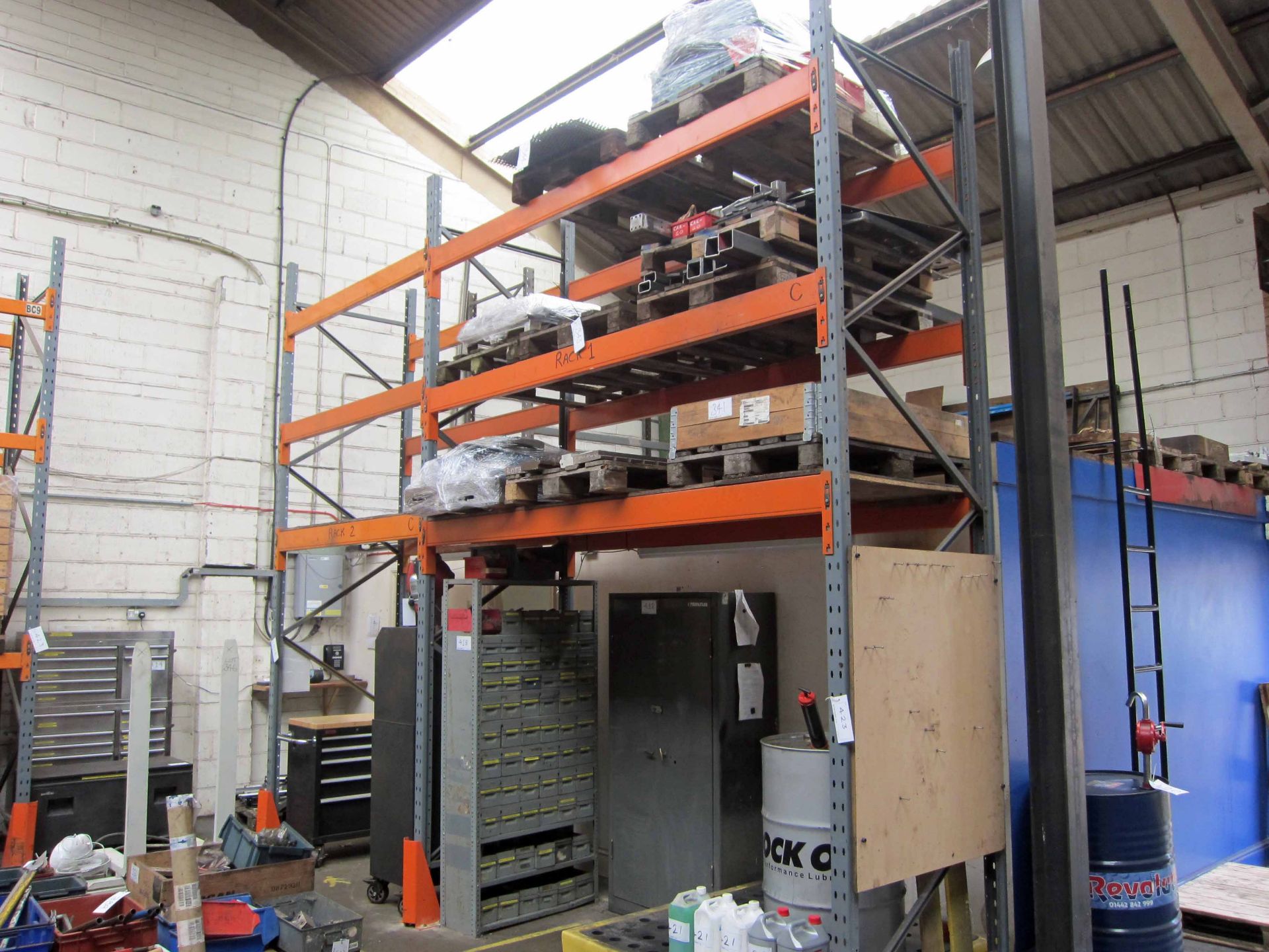 Four Bays Pallet Racking comprising Six Masts, 4280mm x 1060mm and Twenty Four Assorted Beams, - Image 2 of 4