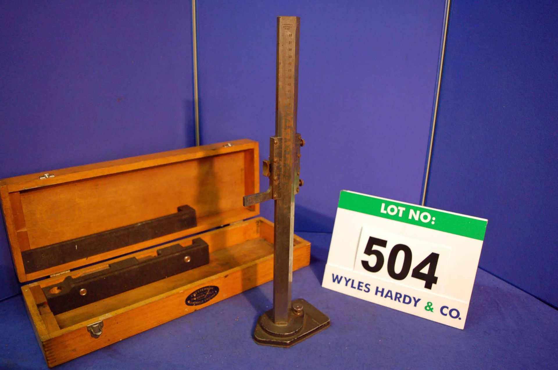 A CHESTERMAN 0-18 inch (0-45.4cm) Height Gauge in Wooden Case