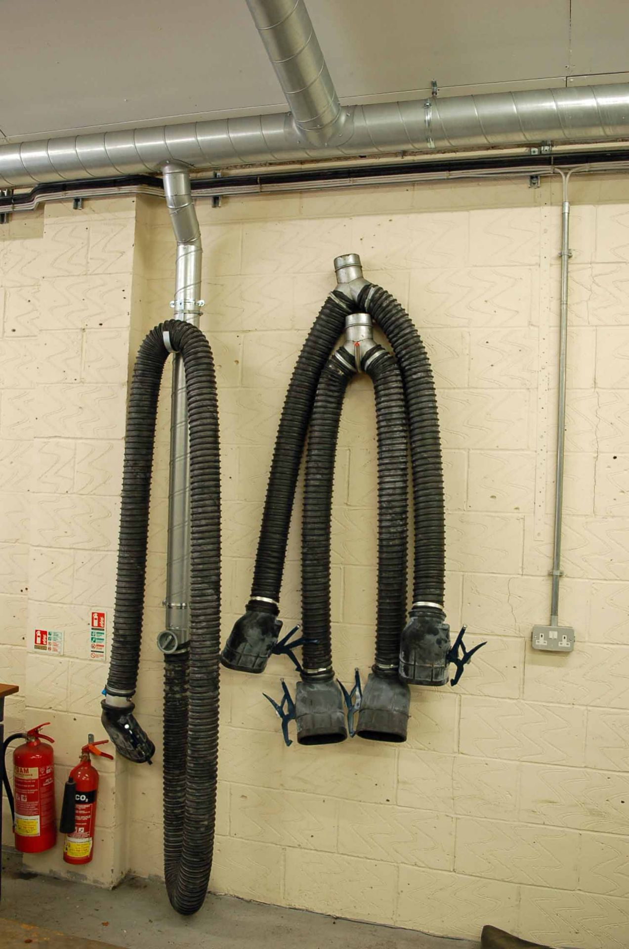 The Surface mounted Exhaust Gas Extraction System throughout the Mechanical Workshop comprising - Image 4 of 7