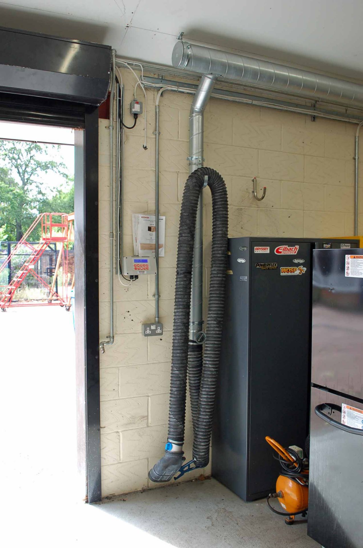 The Surface mounted Exhaust Gas Extraction System throughout the Mechanical Workshop comprising - Image 5 of 7