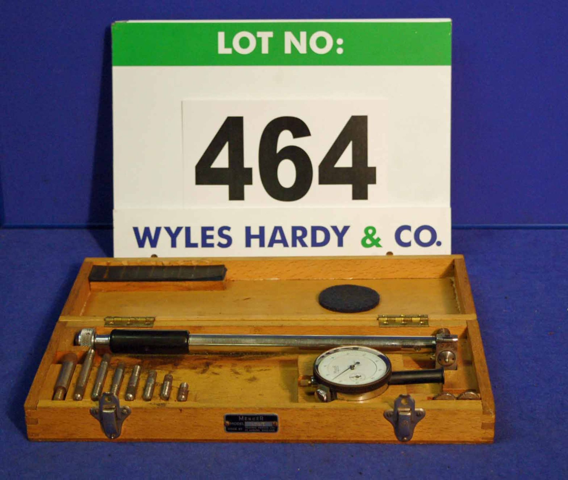 A MERCER 2-6 inch Internal Dial Indicating Bore Gauge in Wooden Box