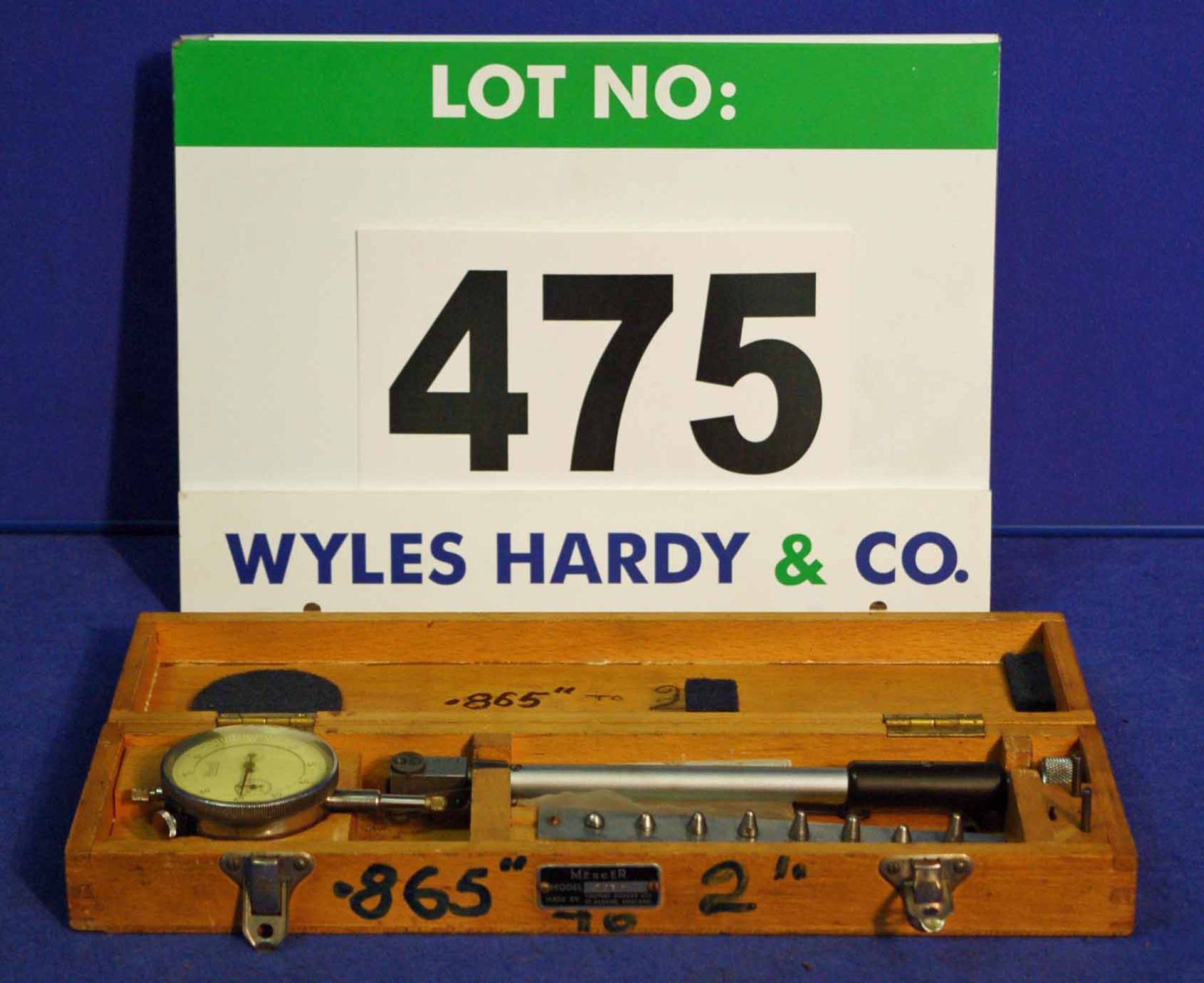 A MERCER Model 703/T .865-2 inch Dial Indicating Internal Bore Gauge in Wooden Case