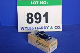 A LANSDOWNE MODELS 1:43 Scale Die Cast Model of A 1947 Bristol 400 Saloon in Blue (Boxed)