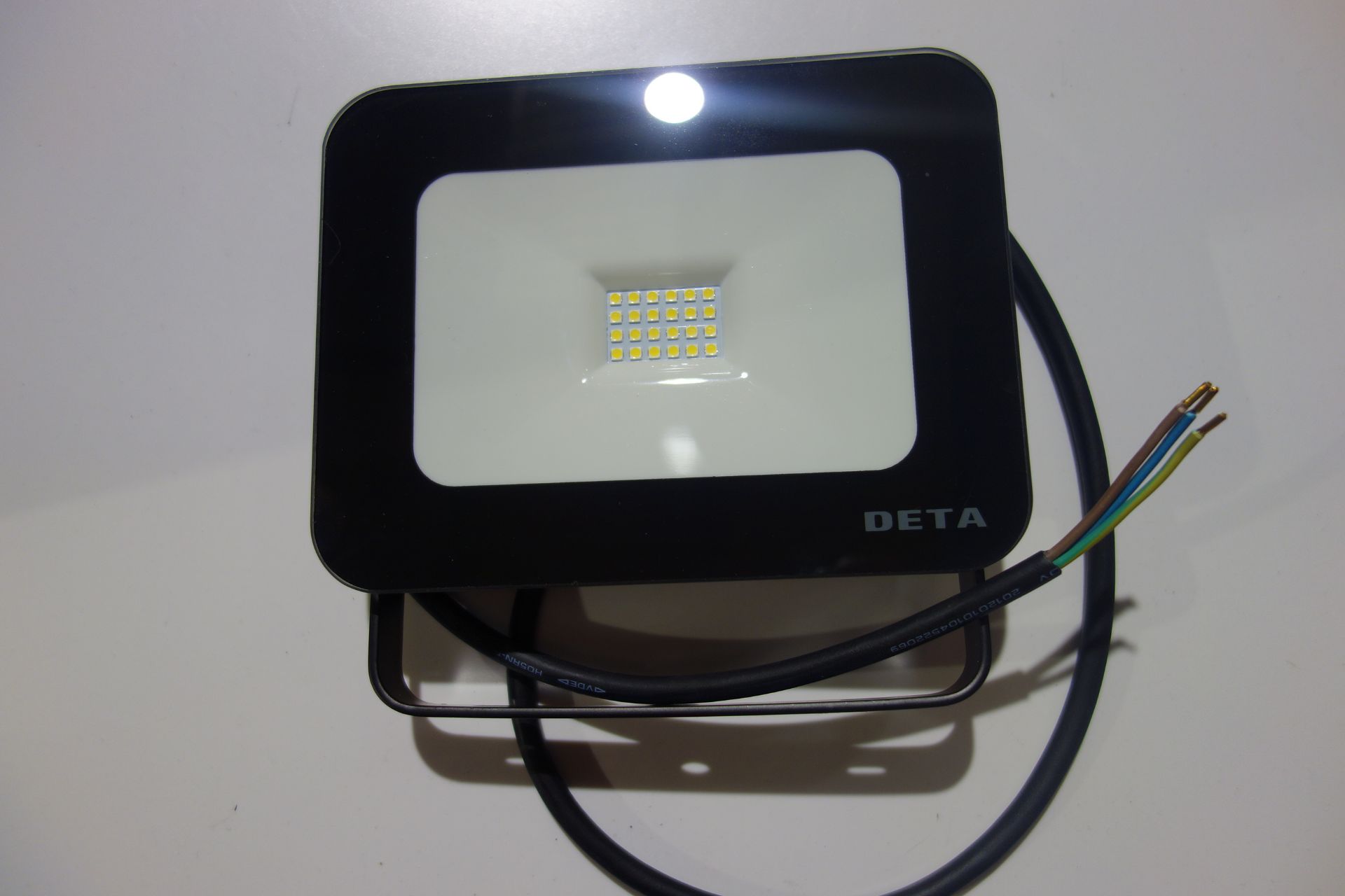 8 X Deta L2344BK-4 20W LED FloodLight Slim Profile IP65 Black