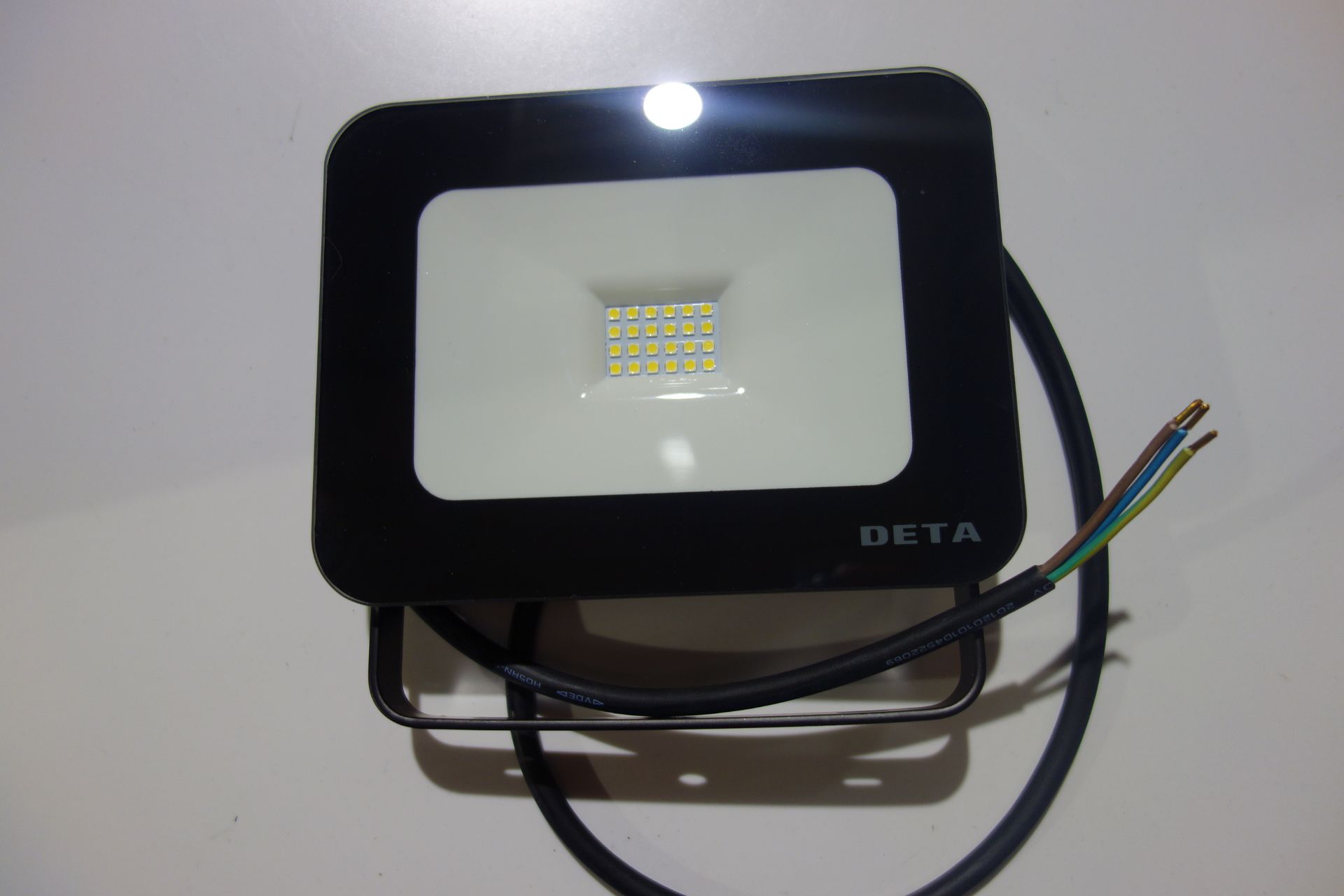 8 X Deta L2344BK-4 20W LED FloodLight Slim Profile IP65 Black