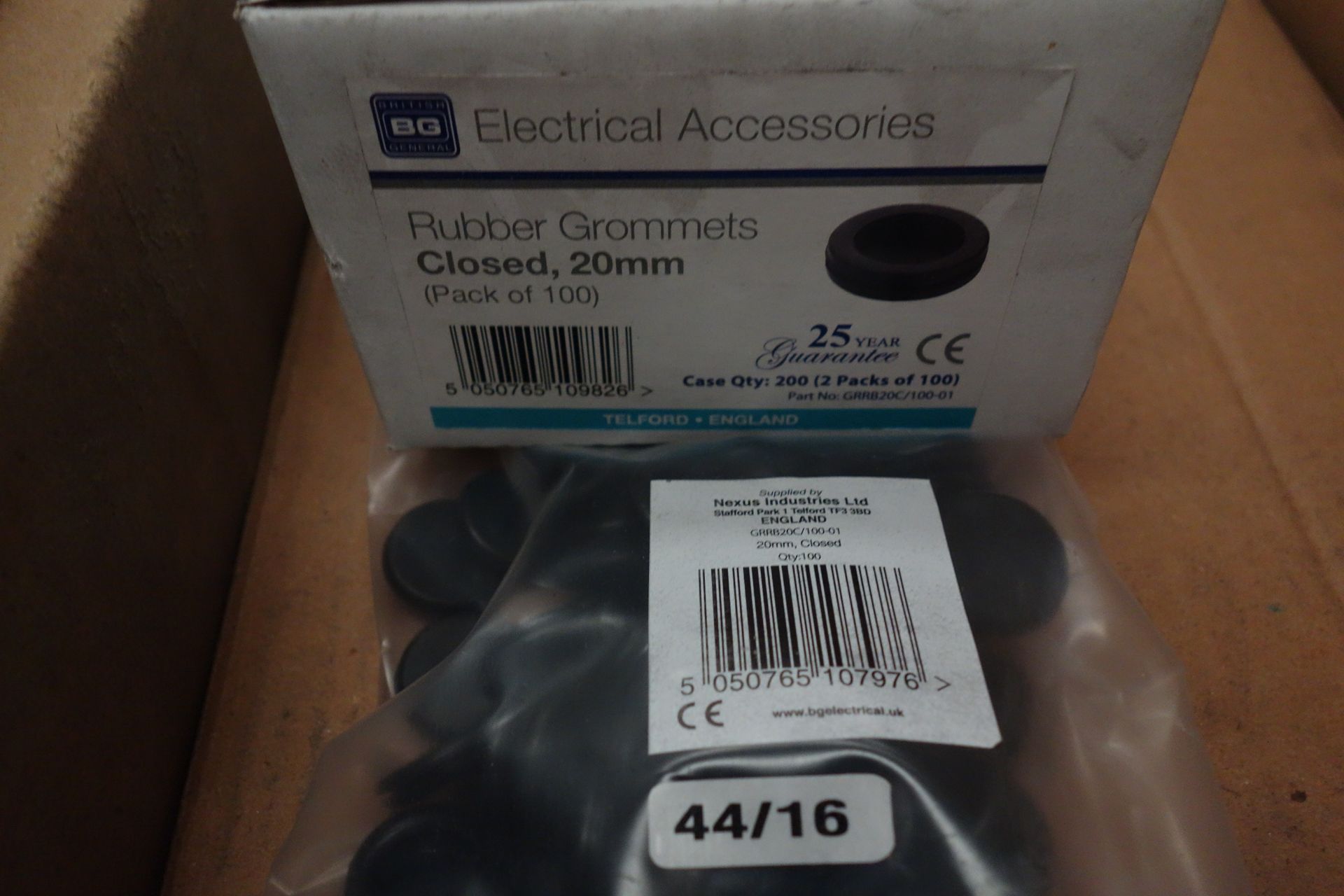 40 X Packs Of British General Rubber Grommets 20MM Closed 100 Per Pack