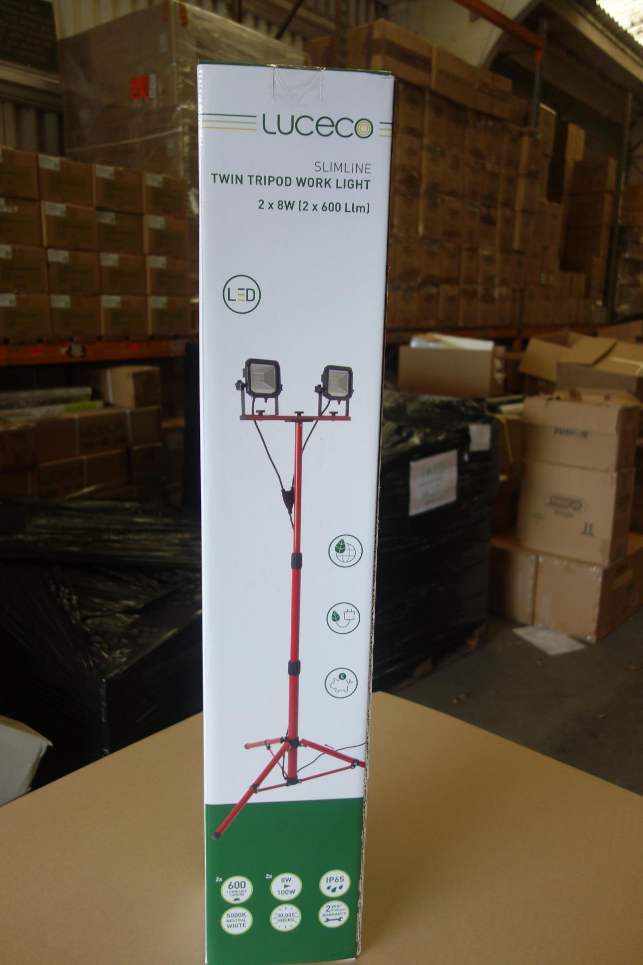 2 X Luceco LSWT26BR3-02 Slimline LED Twin Tripod Work Light 2 X 8W Lights 2 X 600 Lumen 5000K