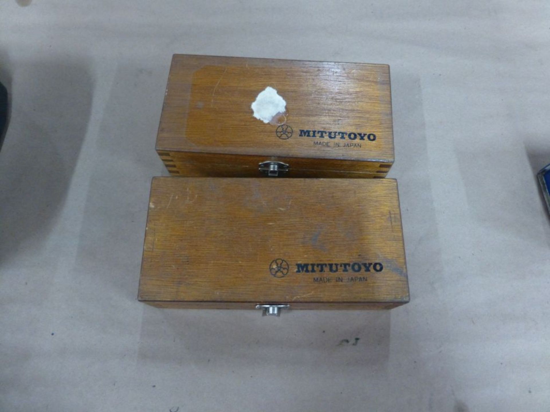 Lot of (2) Mitutoyo Digital Micrometer Stops - Image 4 of 4
