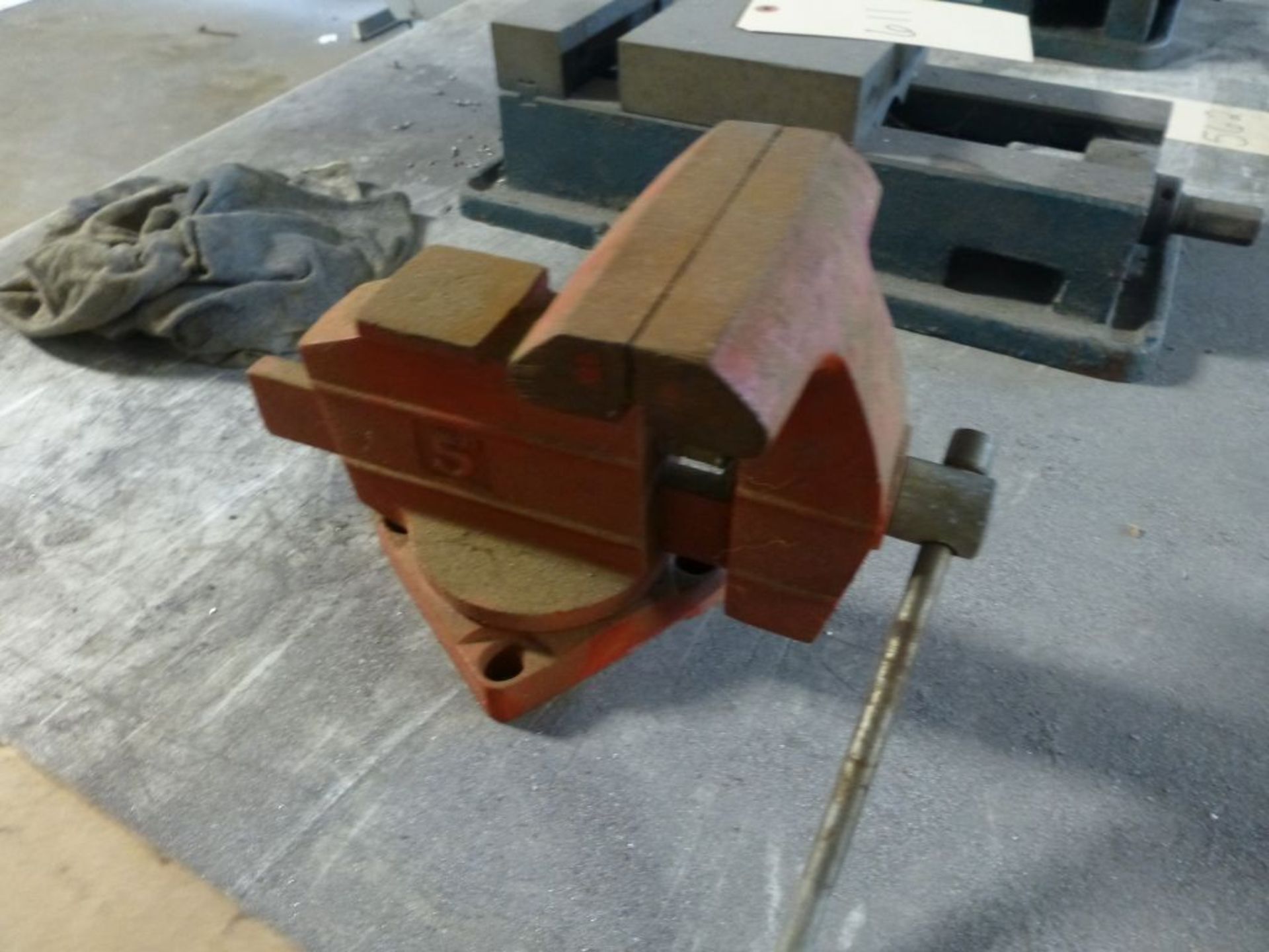 KMC Vise - Image 3 of 3