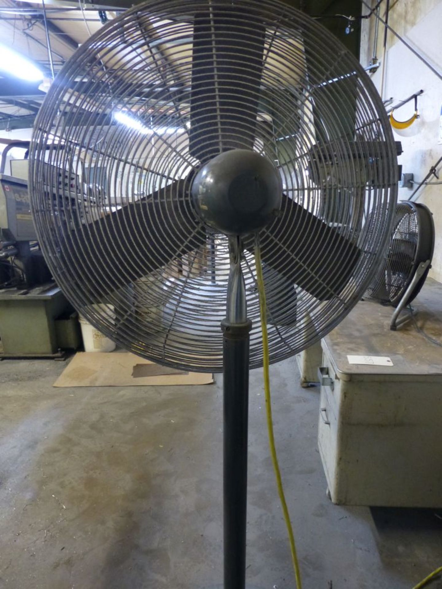 Patton Heavy Duty Pedestal Fan; Model No. 1010MP - Image 3 of 5