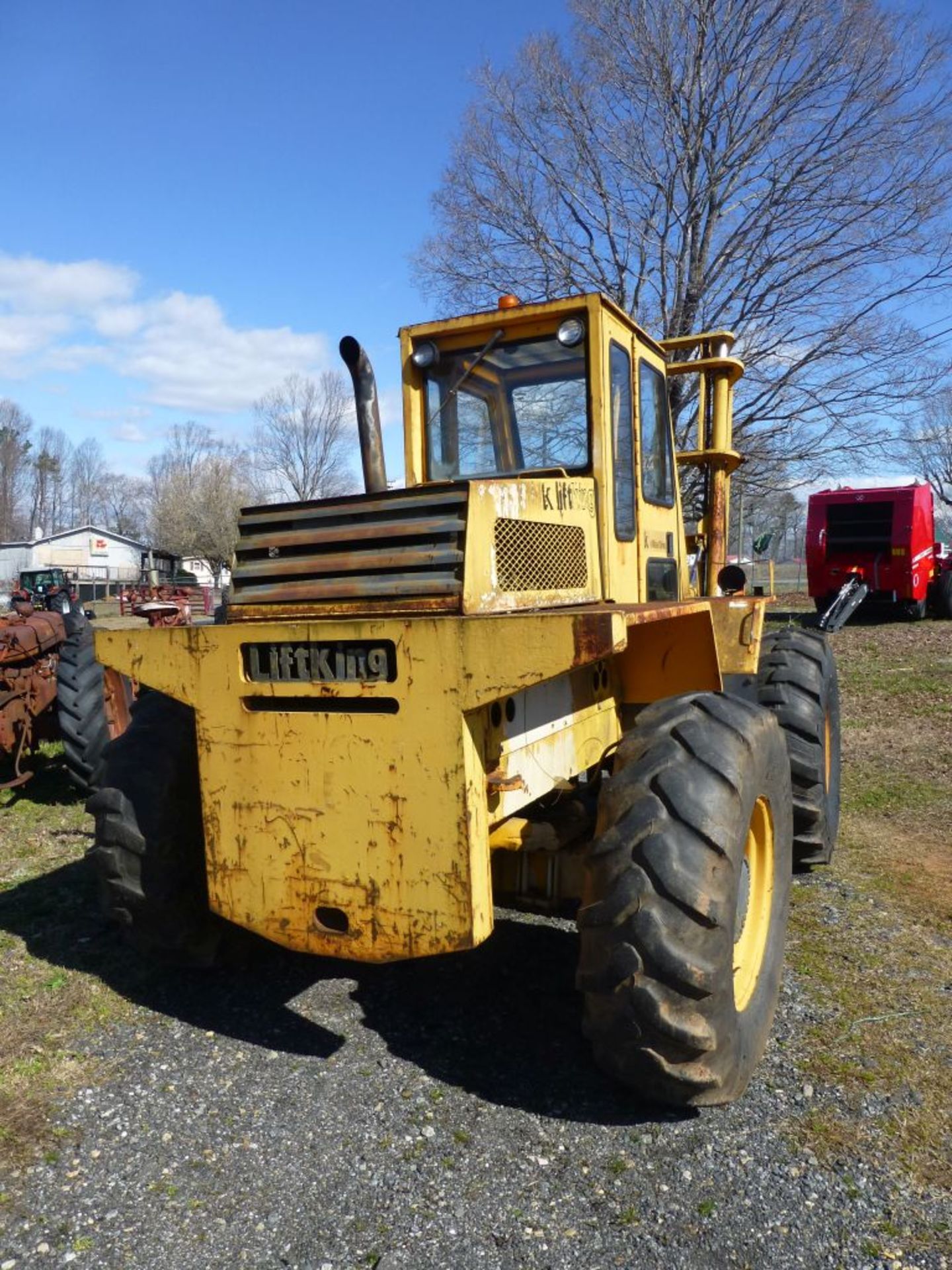 K Lift King Rough Terrain 4 Wheel Drive Forklift; Model No. LK 6P44; Serial No. LT 0005; Mfg: - Image 4 of 25