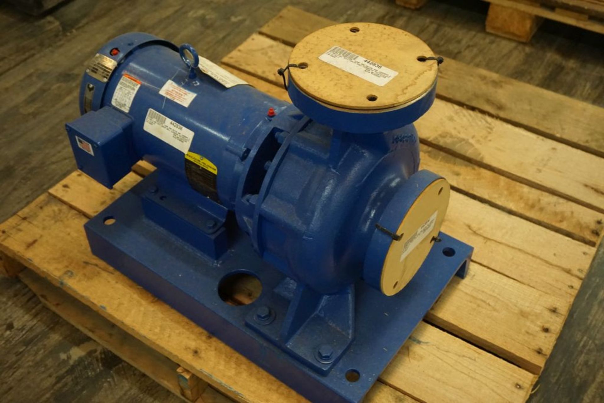 Carver Pump|Model No. KWP88-200-313-5 SF; 5 HP; 230/460V|Lot Loading Fee: $5.00 - Image 5 of 9