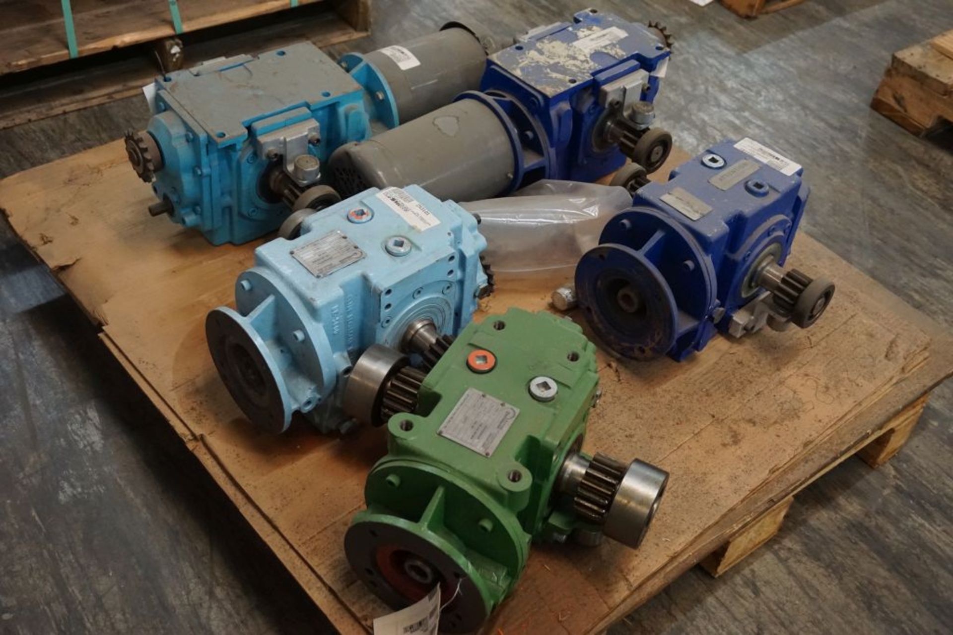 Lot of (5) Gearboxes|Lot Loading Fee: $5.00