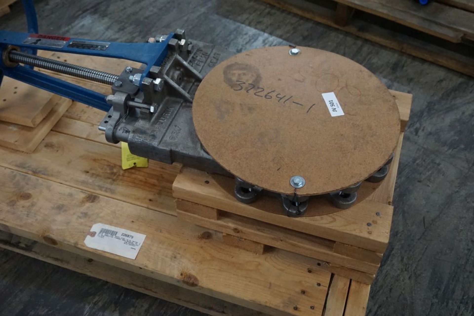 Dezurik 10" Knife Gate Valve|Lot Loading Fee: $5.00 - Image 5 of 8