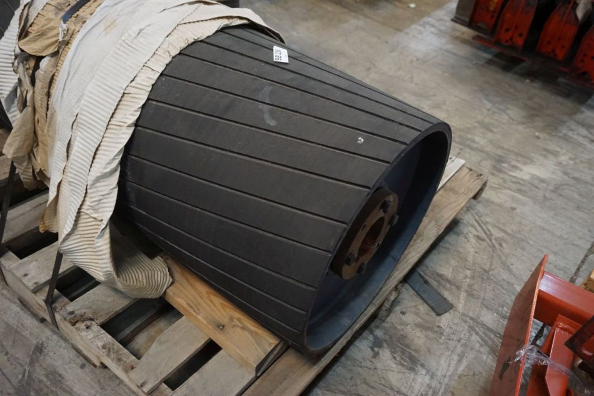 19" D Conveyor Pulley|44" Working Width; 53" Overall Width|Lot Loading Fee: $5.00 - Image 4 of 6