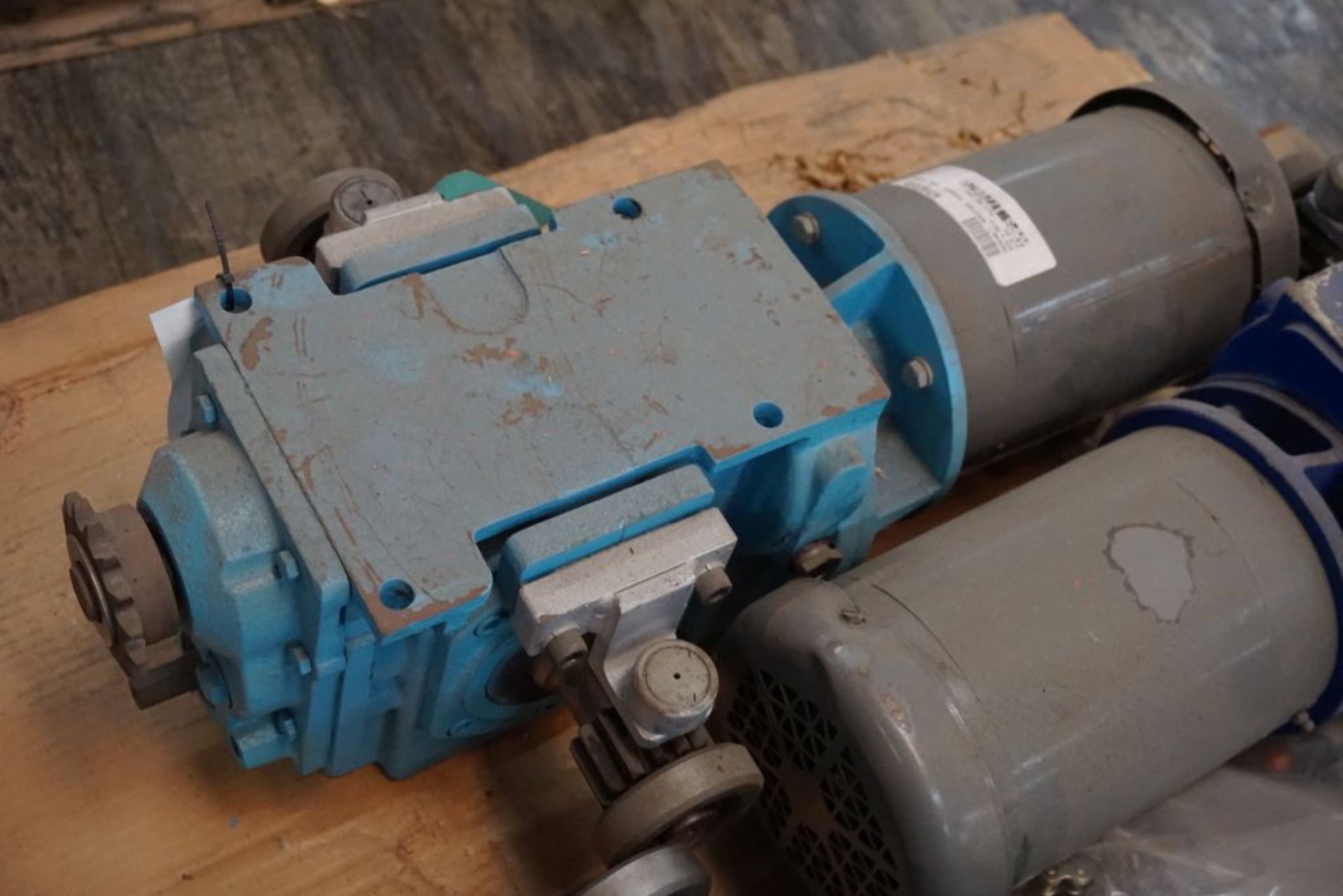 Lot of (5) Gearboxes|Lot Loading Fee: $5.00 - Image 13 of 22