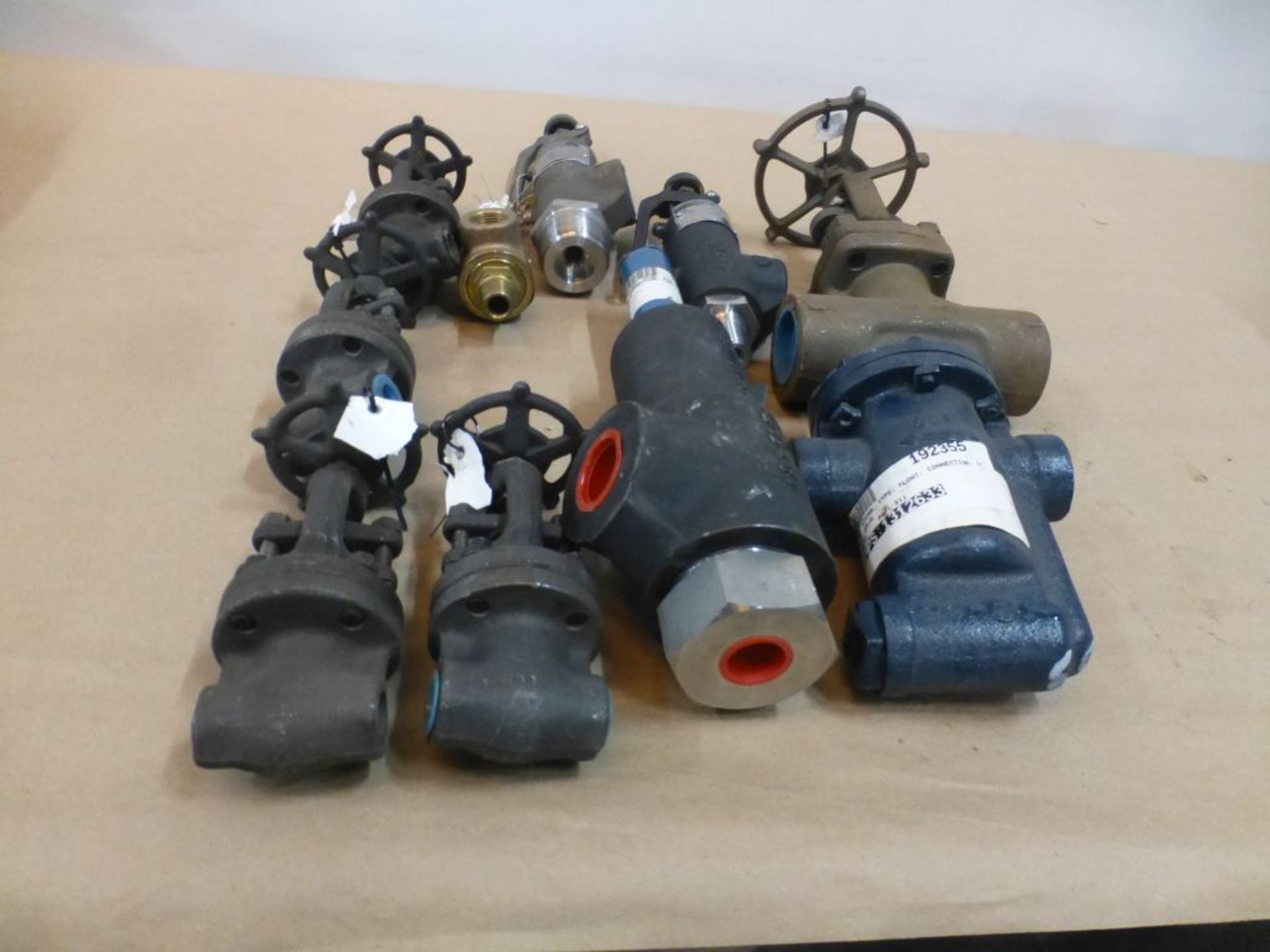 Lot of Assorted Valves|(3) Henry Vogt Machine Co. A105 Gate Valve Series 12141 E-35111-R15; (1) Henr - Image 2 of 28