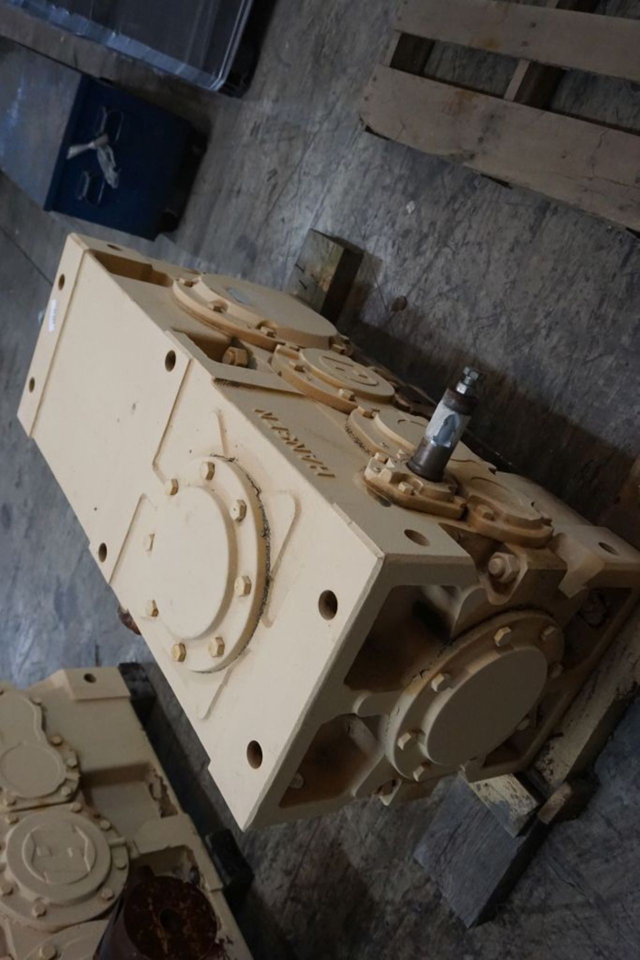 Hansen Gearbox|Type: RDF41-AN; SF: 2.3; 62 HP; Ratio: 160; RPM: 1760/10.9|Lot Loading Fee: $5.00 - Image 8 of 8