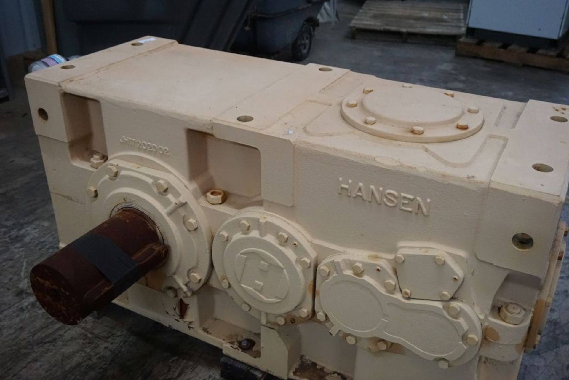 Hansen Gearbox|Type: RDH31-AN; SF: 2.2; 670 HP; Ratio: 26.18; RPM: 1780/67.2|Lot Loading Fee: $5.00 - Image 4 of 8