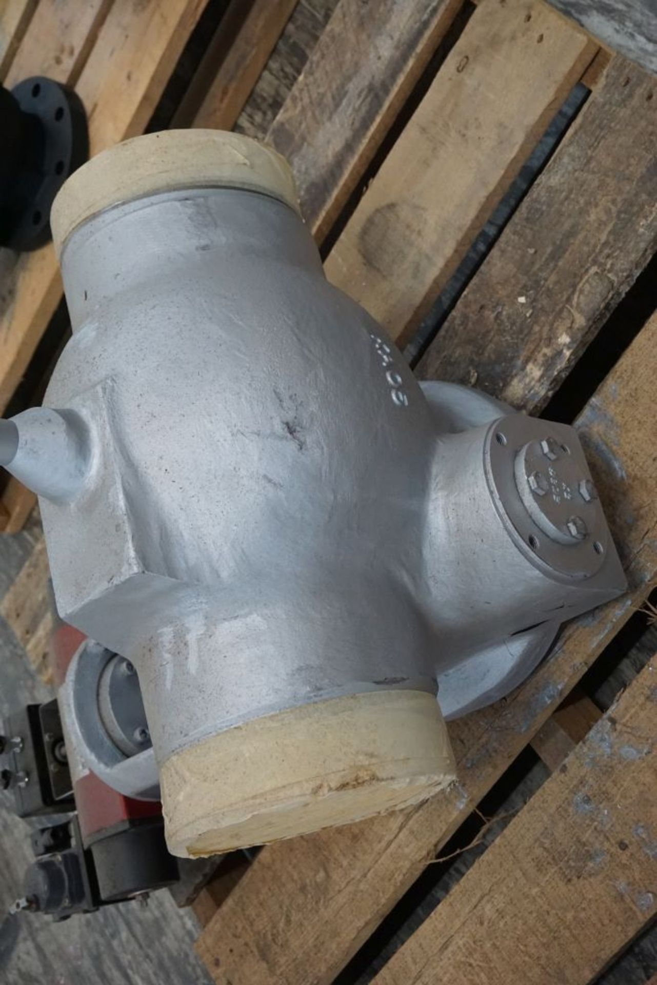 8" Check Valve w/Actuator|Lot Loading Fee: $5.00 - Image 5 of 8