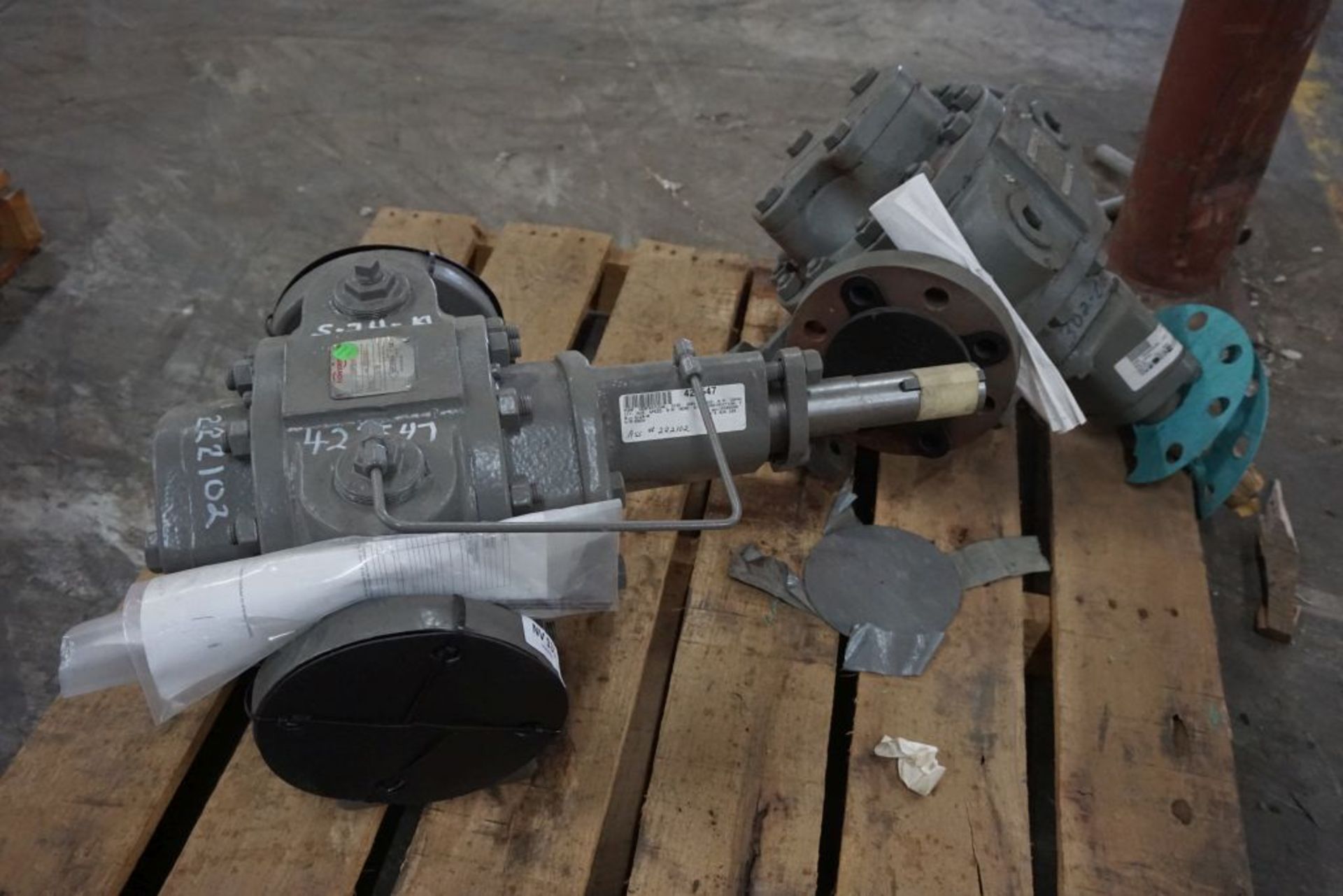 Lot of (2) Flowserve Centrifugal Pumps|Size: 3 GRPM|Lot Loading Fee: $5.00 - Image 2 of 13