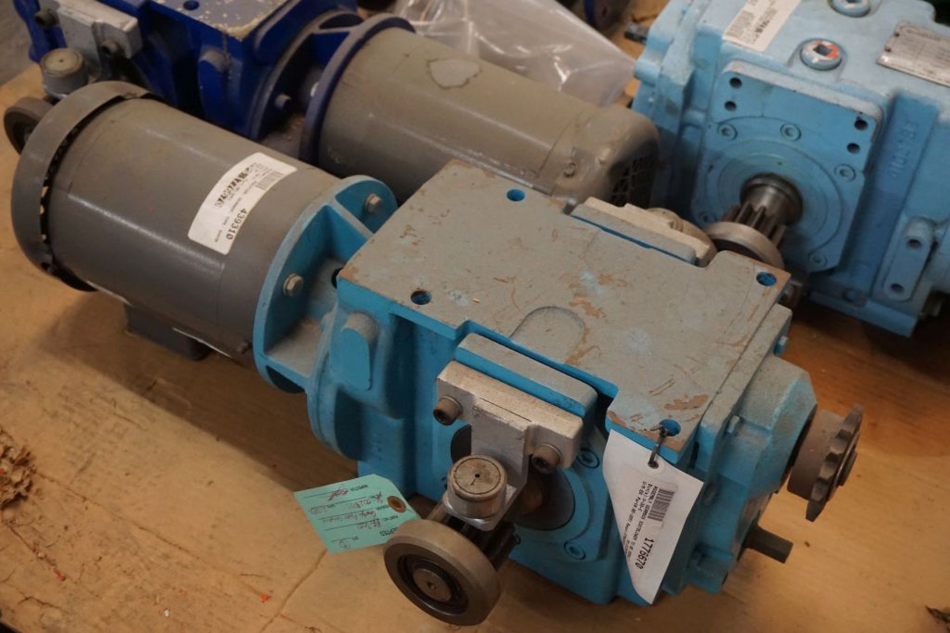 Lot of (5) Gearboxes|Lot Loading Fee: $5.00 - Image 12 of 22