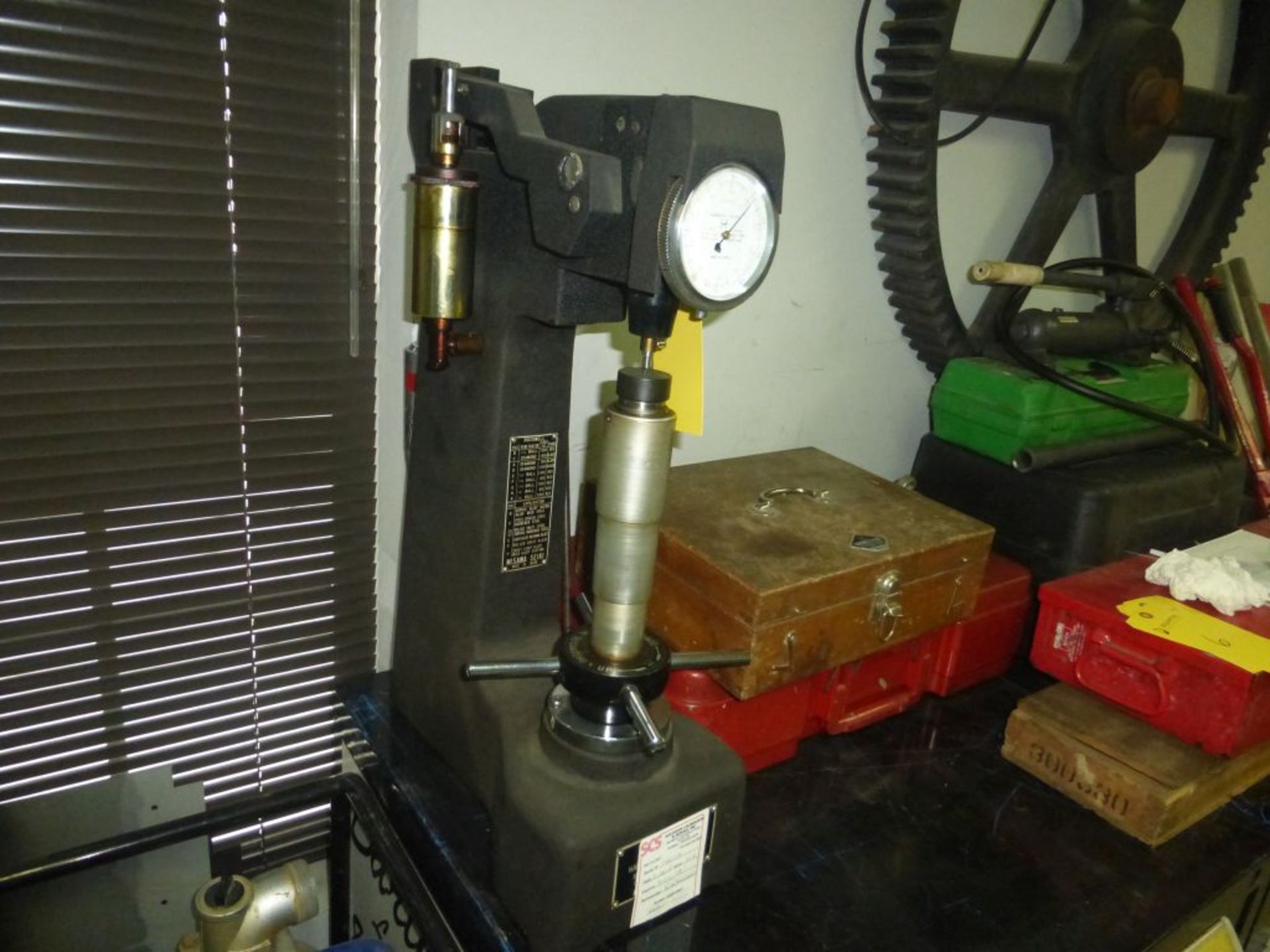 Misawa Seiki Hardness Tester|Includes Wood Box Containing Weights and Accessories
