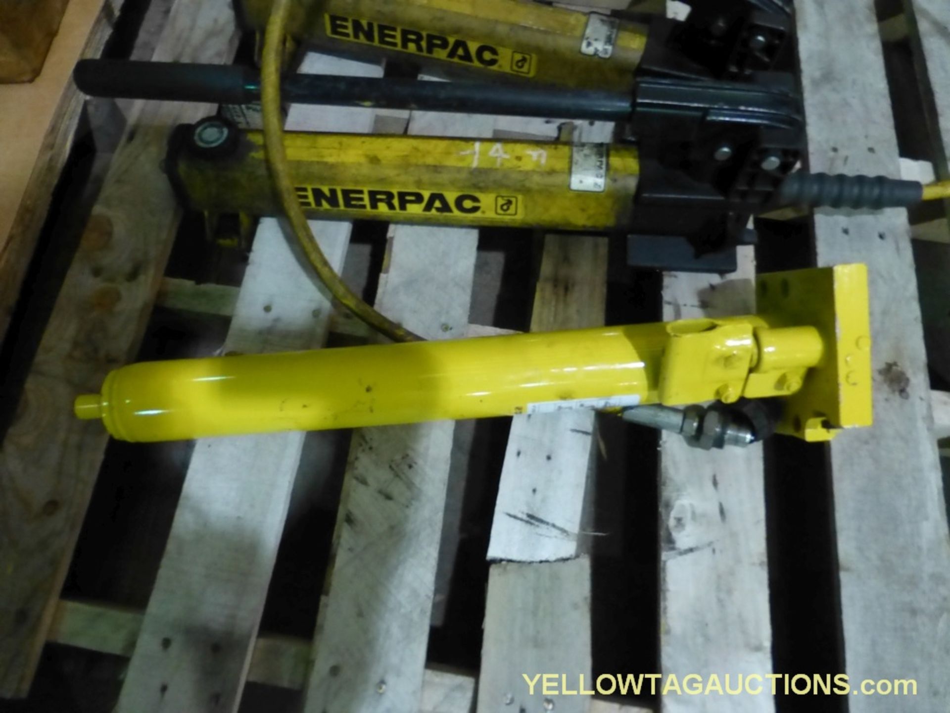 Lot of (3) Assorted Components | (2) Enerpac Hydraulic Hand Pumps; (1) Floor Jack - Image 4 of 5