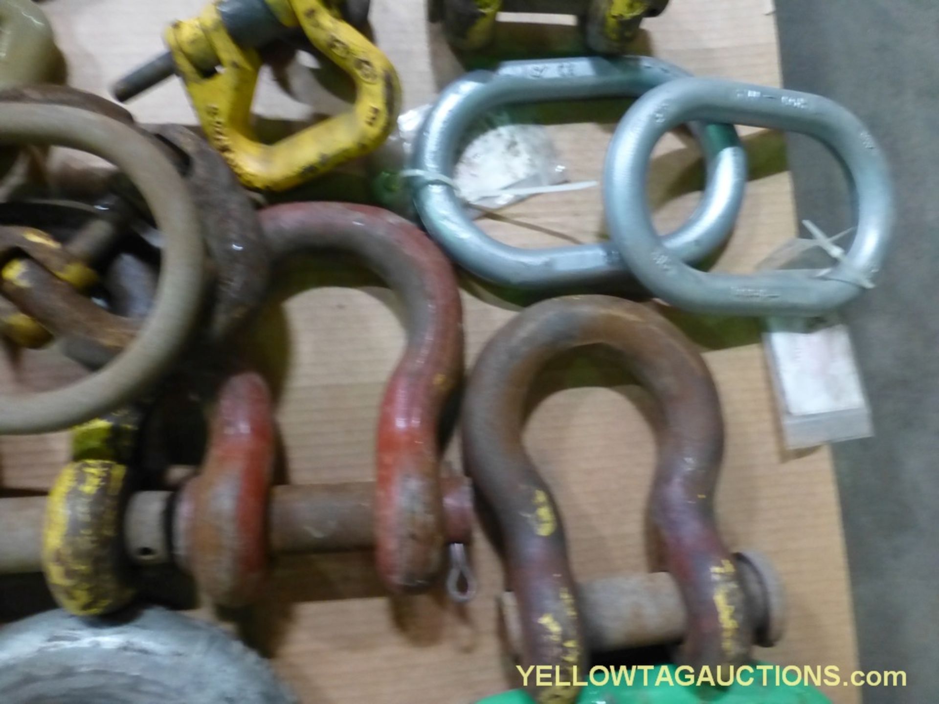 Lot of Assorted Lifting Links & Clives - Image 7 of 7