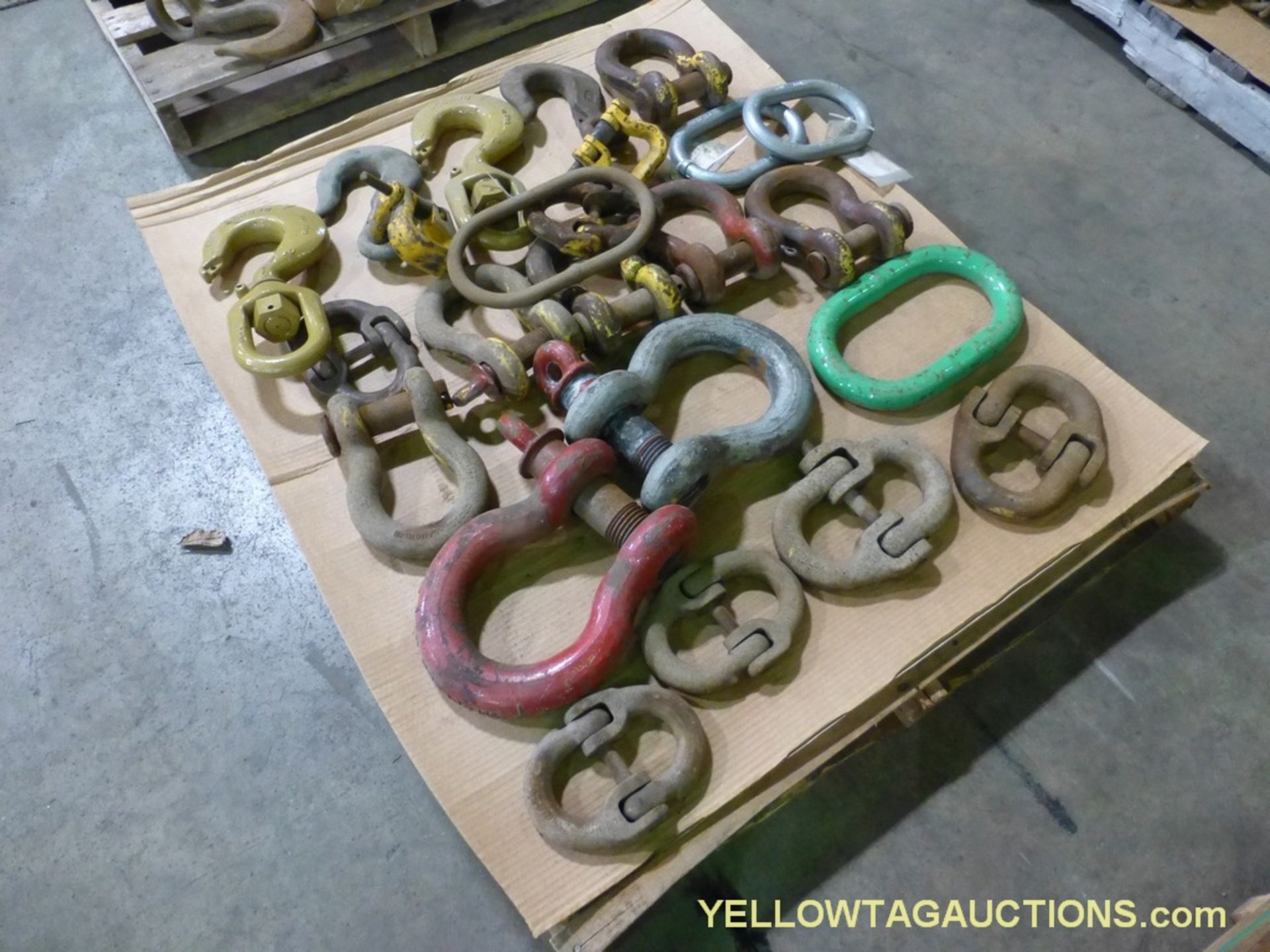Lot of Assorted Lifting Links & Clives