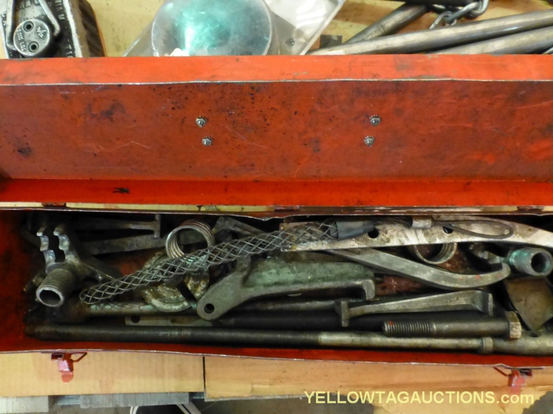 Lot of Assorted Tools | Includes:; Crow Bar; Square; Level - Image 6 of 6