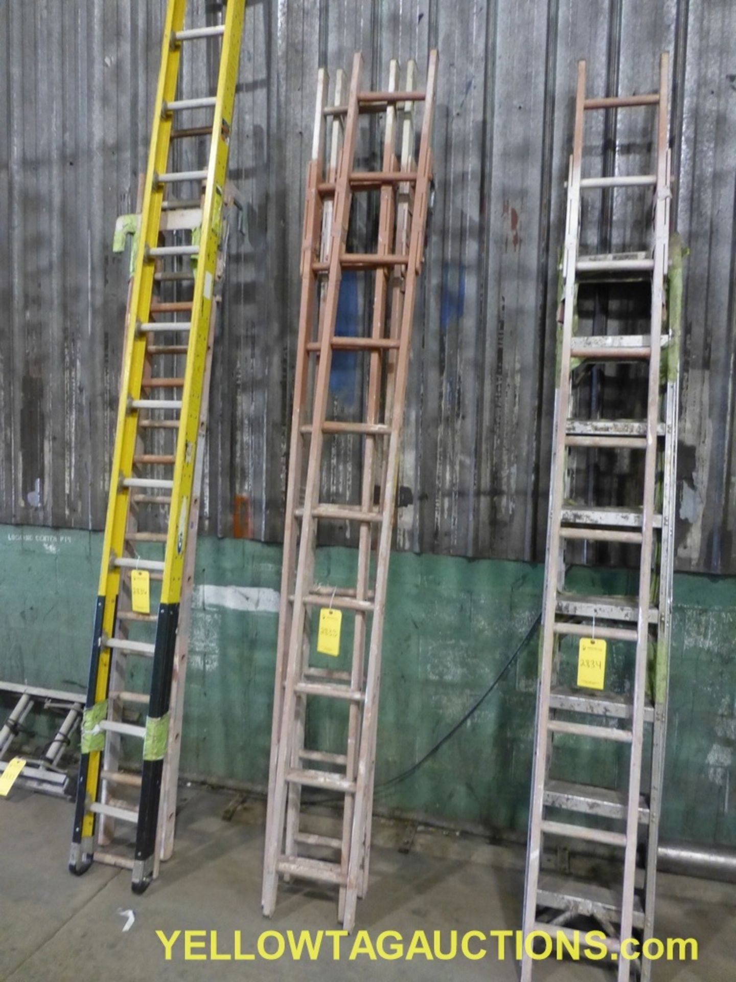 Lot of (3) 10' Ladders