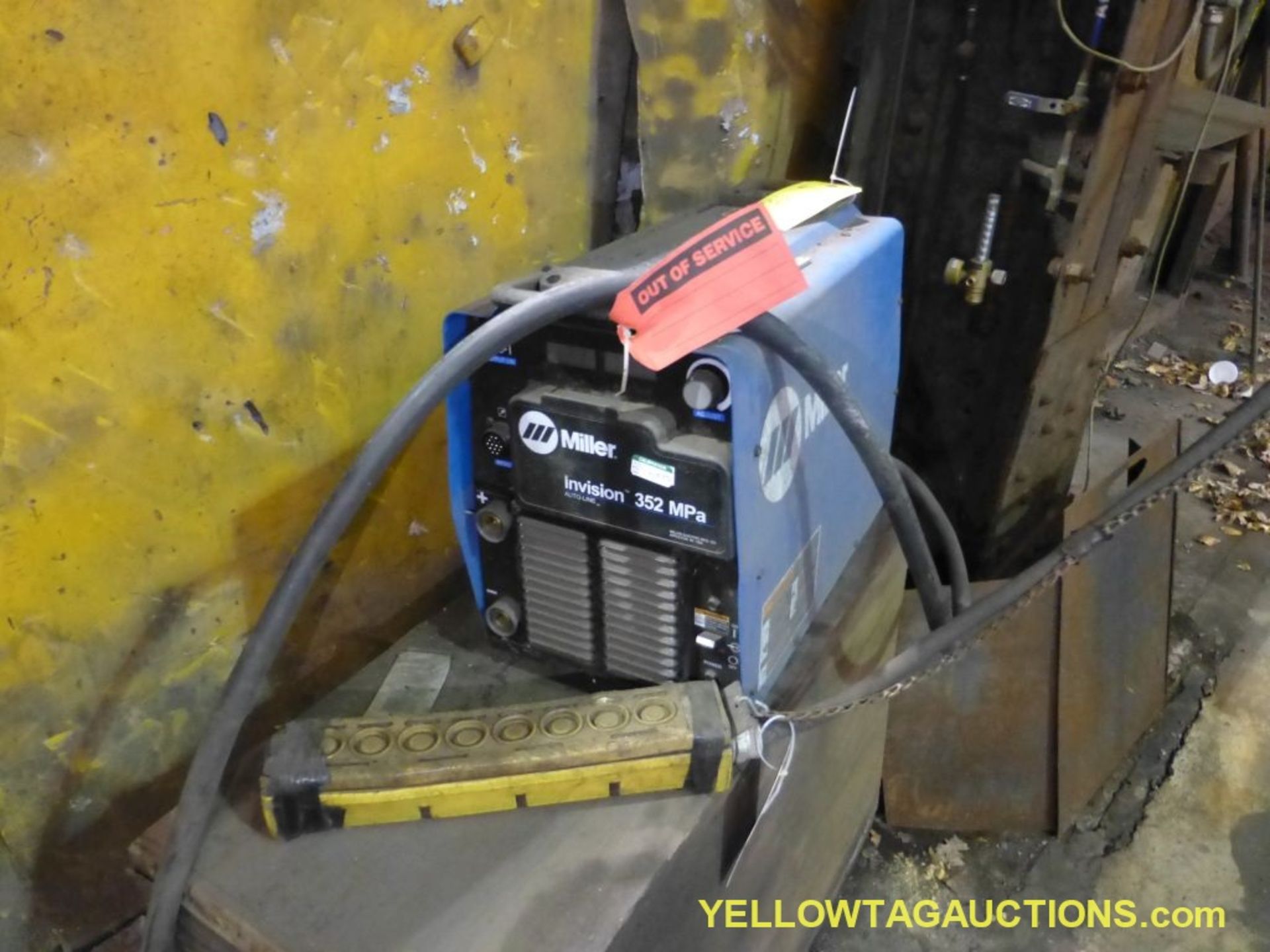 Miller Autolite Invision 352 MPA Plasma Cutter