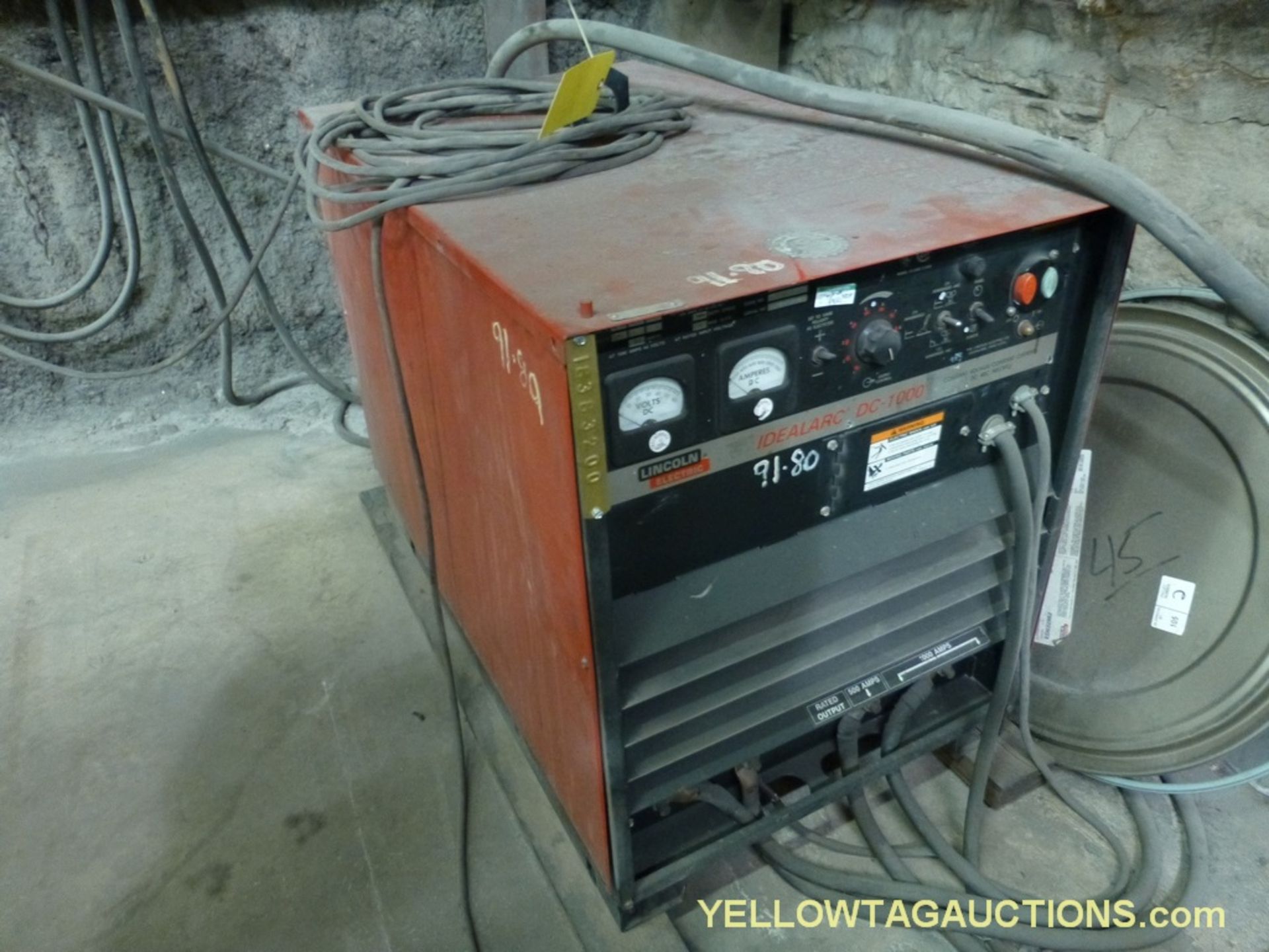 Lincoln DC-1000 Welder