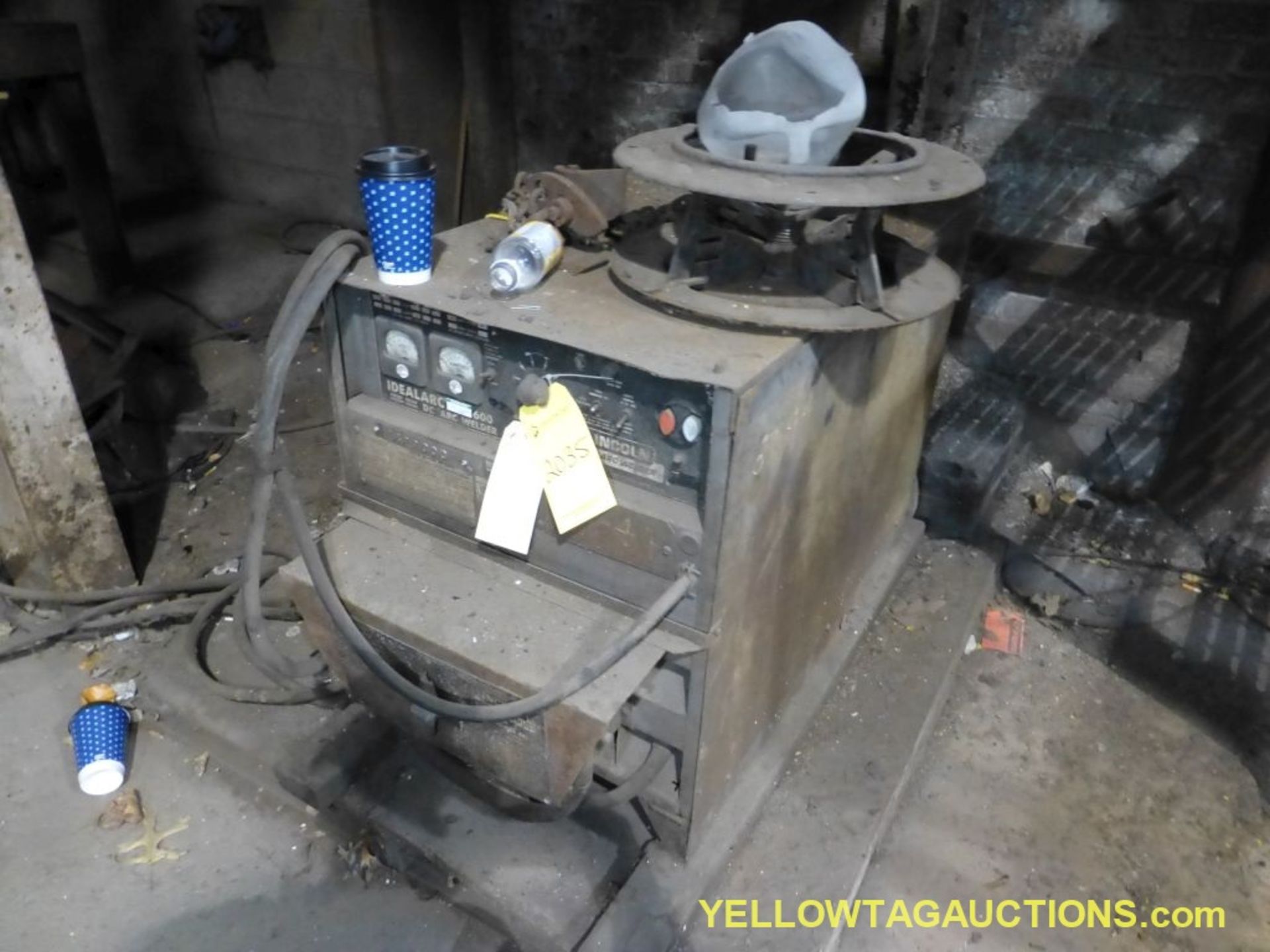 Lincoln Electric Ideal Arc 600 Welder | Includes: Multiprocess Switch and LN-9 Wire Feeder