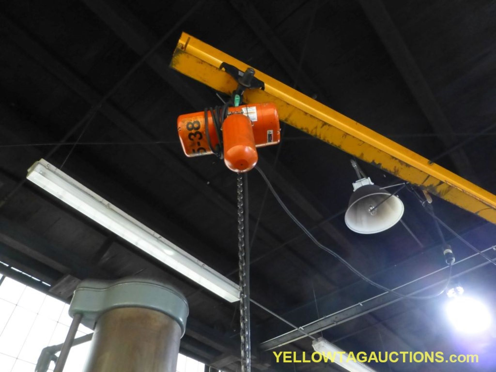 1/2 Ton Jib Crane and 1/2 Ton Electric Hoist - Image 3 of 4