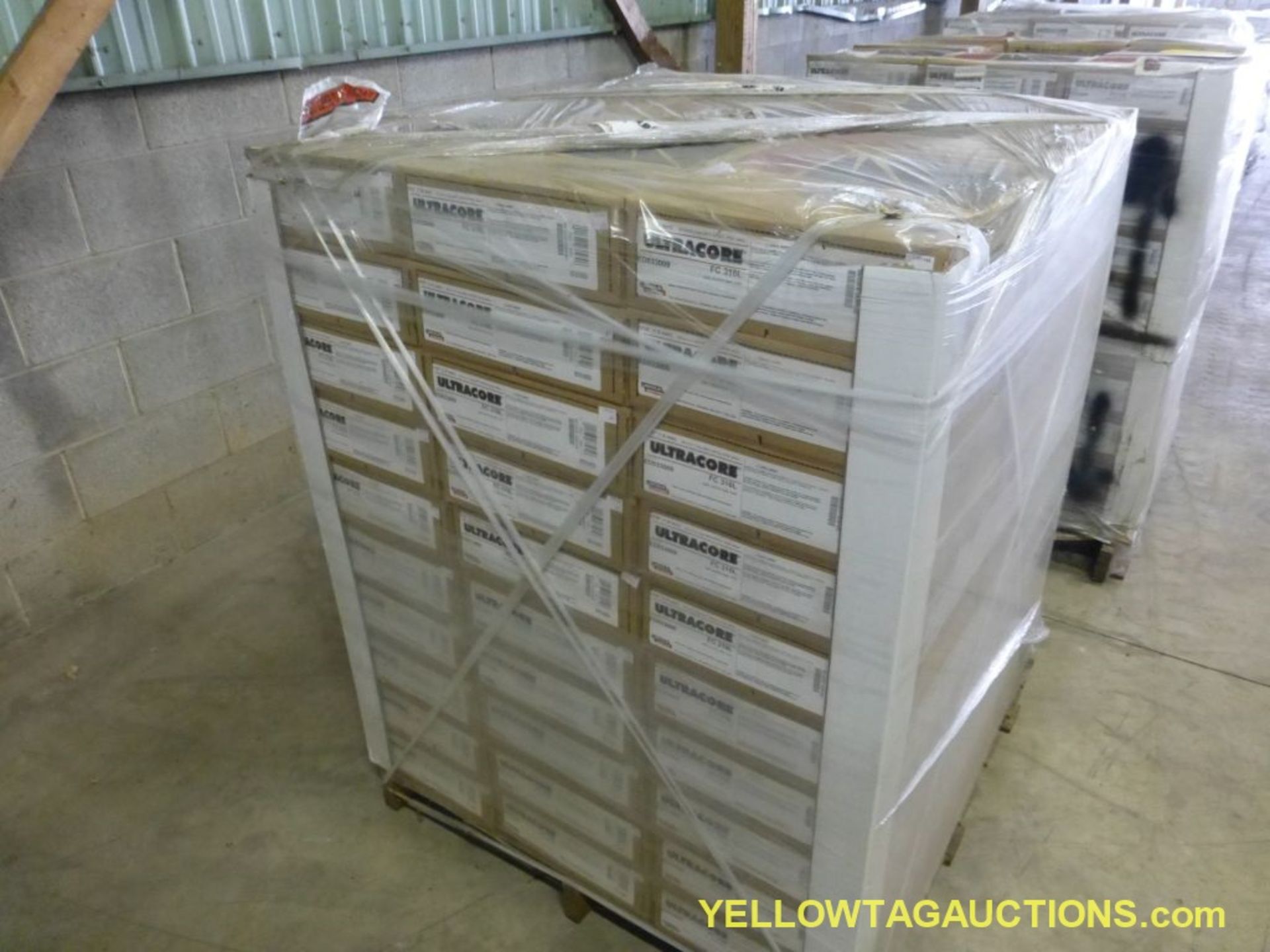 Lot of (90) Boxes of Lincoln Electric Ultra Core Alloy Steel | Model No. FC 316L; New Surplus - Image 2 of 3