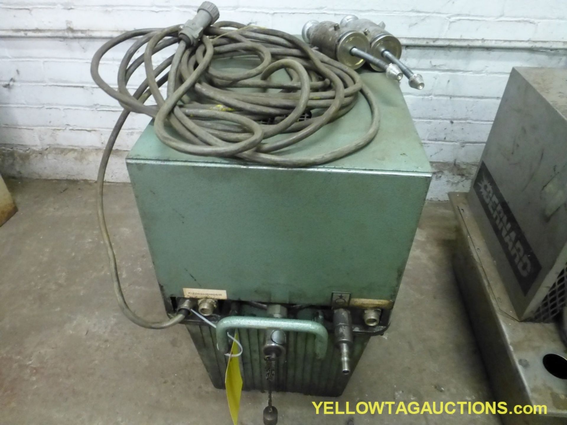 Lot of (2) Hydraulic Pushers | Brands Include:; Bernard; Misc - Image 5 of 6