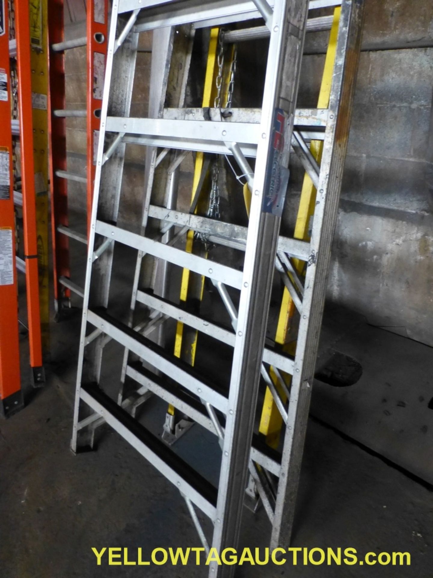 Lot of (3) Ladders | (1) Werner 12' Model No. 7112-1; (1) Werner 10'; (1) Fredman Electric 12' - Image 3 of 5