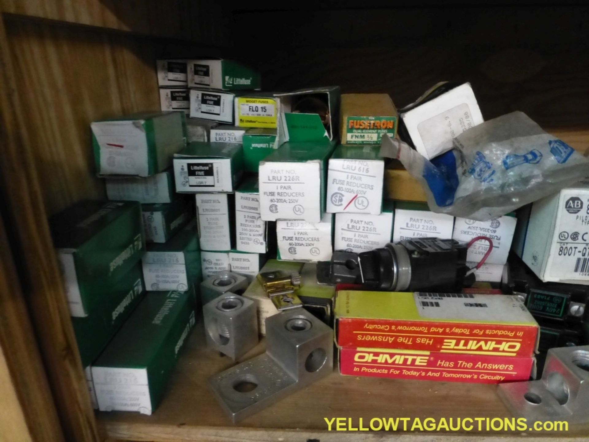 Lot of Assorted Components | Includes:; Valves; Microswitch; Pull Down Fire Alarm - Image 6 of 37