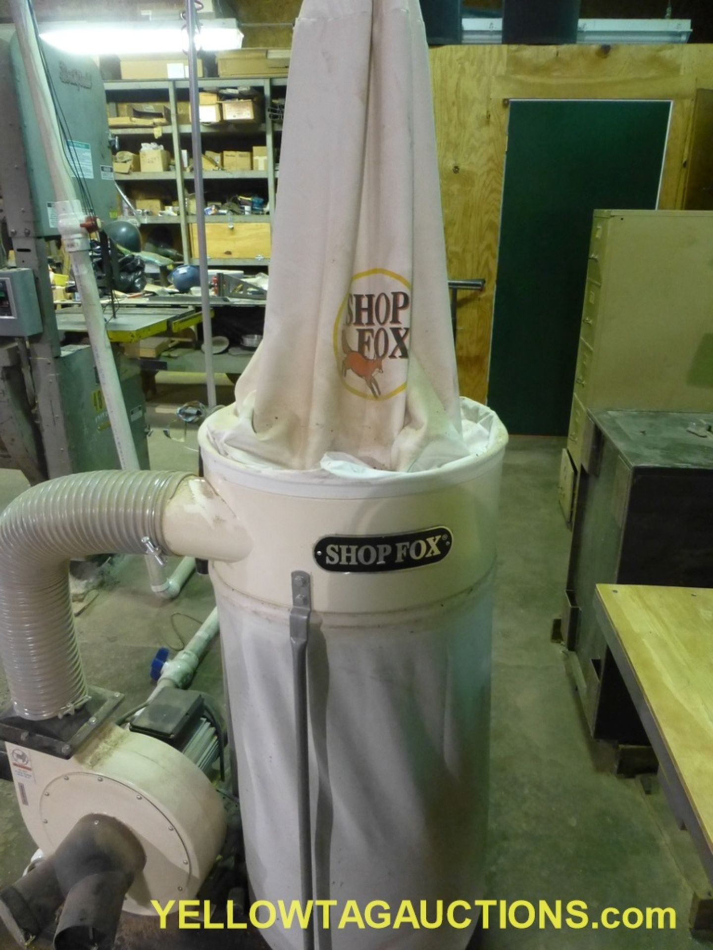 Fox Shop Dust Collector | Model No. W1666; 2 HP; 220V; 3450 RPM; 1PH; Max Inlet: 6"; Suction Cap: Ap - Image 2 of 4